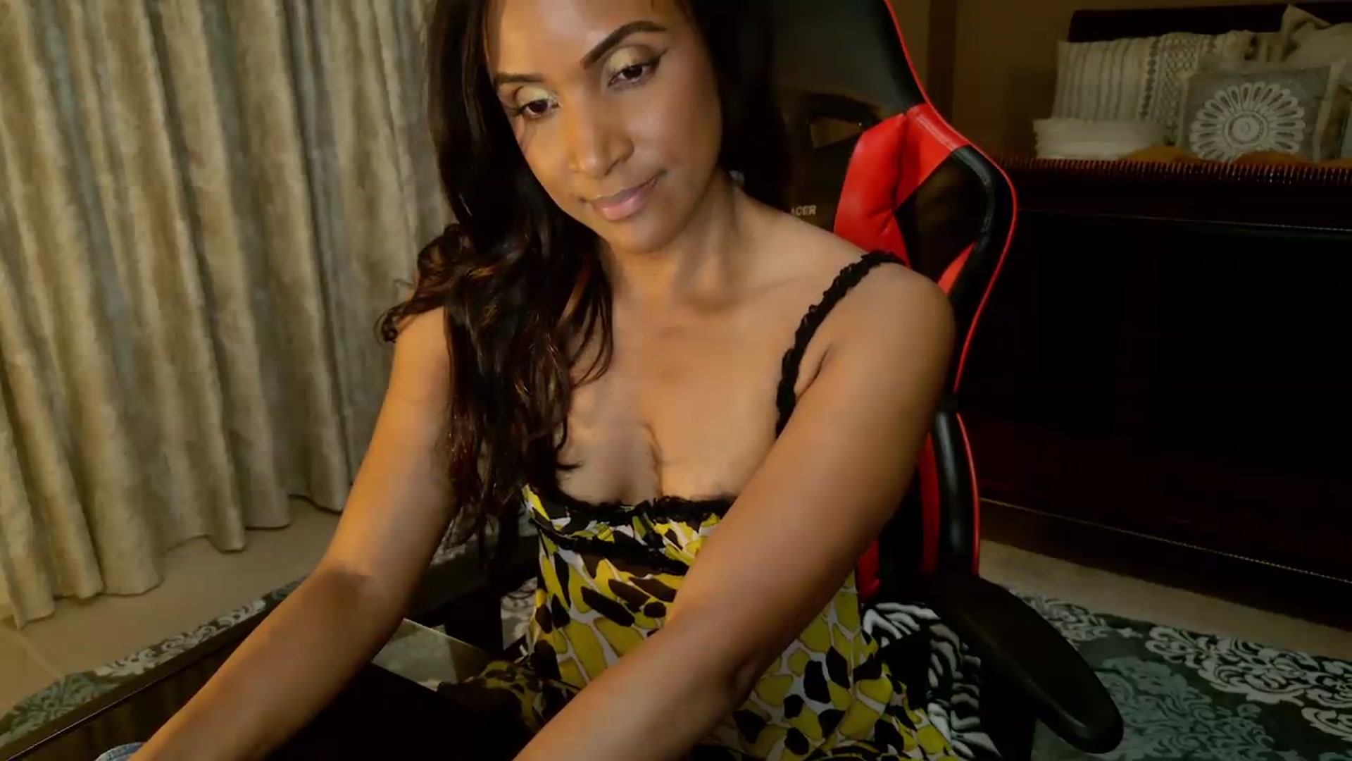 Gallery image thumbnail from Ms_WetNWild's myfreecams stream on, 05/22/2026, 04:27 image 16 of 20