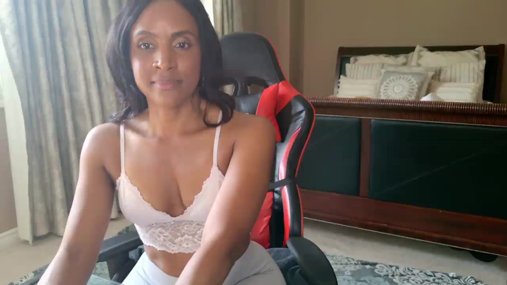 Gallery image thumbnail from Ms_WetNWild's myfreecams stream on, 05/22/2026, 21:20 image 16 of 20