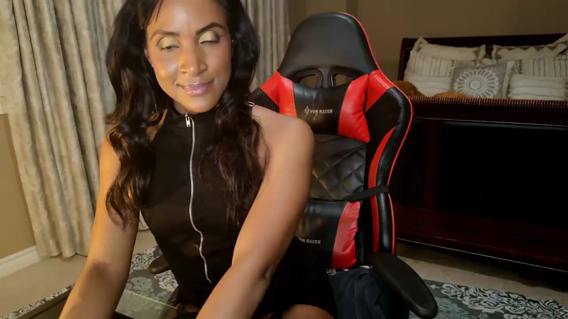 Gallery image thumbnail from Ms_WetNWild's myfreecams stream on, 05/25/2026, 04:58 image 16 of 20