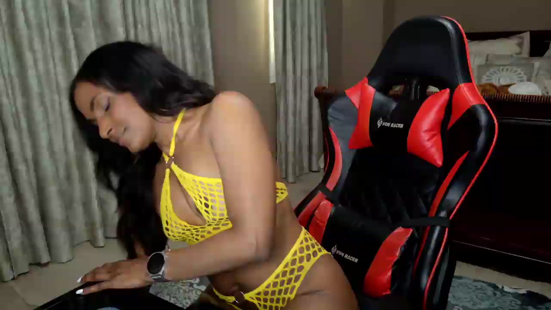 Gallery image thumbnail from Ms_WetNWild's myfreecams stream on, 05/31/2026, 24:16 image 12 of 20