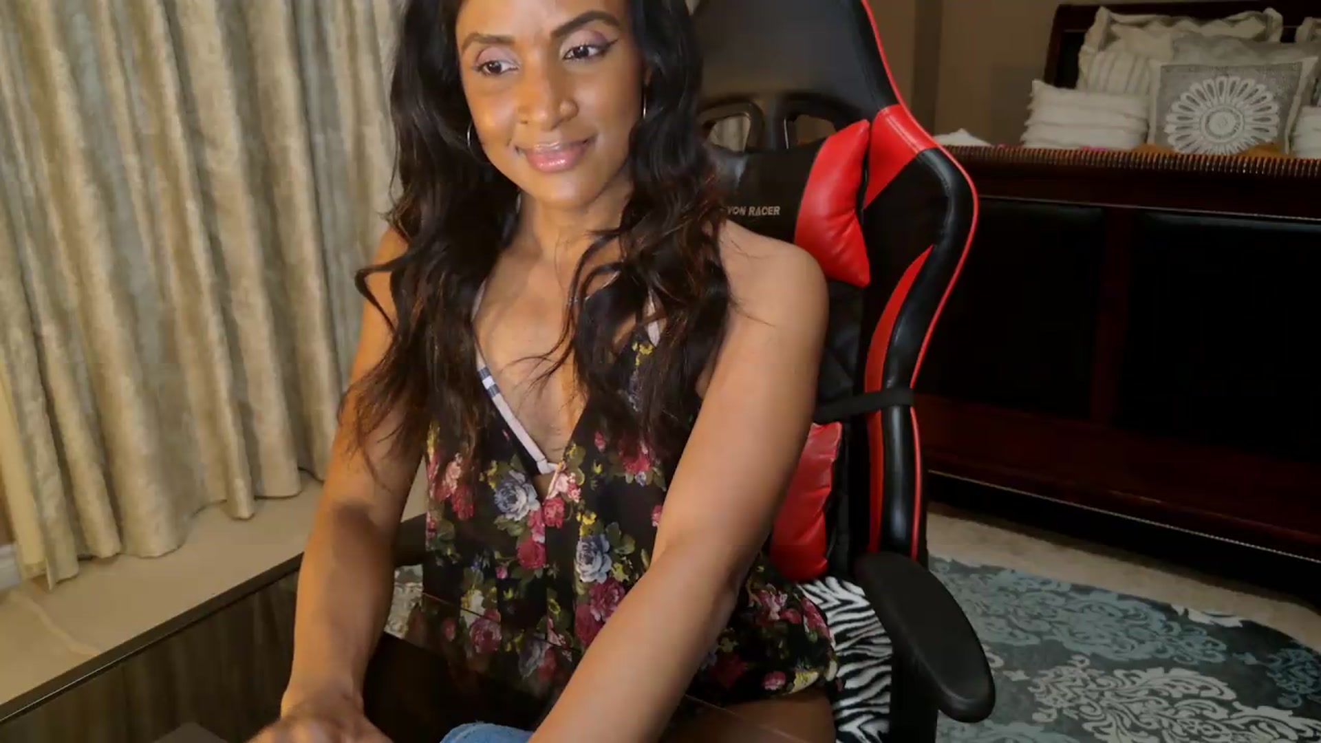 Gallery image thumbnail from Ms_WetNWild's myfreecams stream on, 06/01/2026, 01:55 image 10 of 20