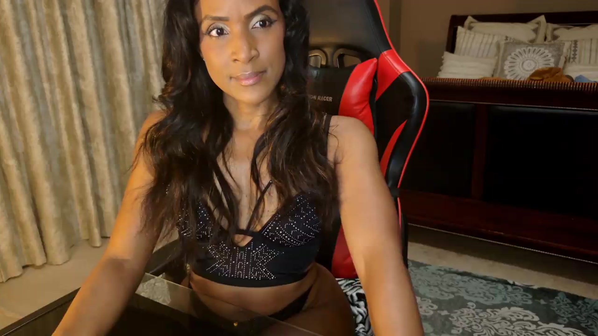 Gallery image thumbnail from Ms_WetNWild's myfreecams stream on, 06/08/2026, 01:45 image 17 of 20
