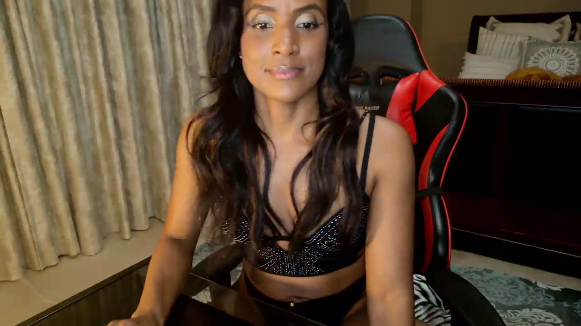 Gallery image thumbnail from Ms_WetNWild's myfreecams stream on, 06/08/2026, 04:31 image 15 of 20