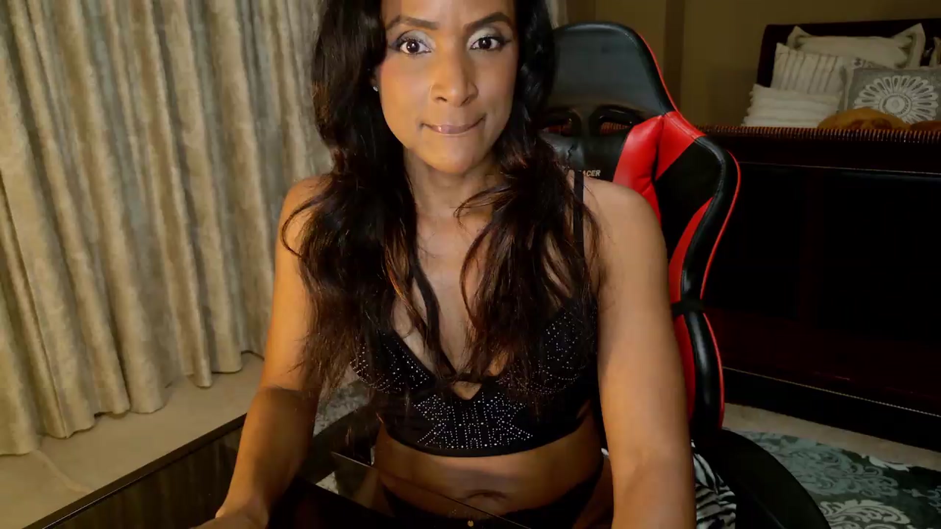 Gallery image thumbnail from Ms_WetNWild's myfreecams stream on, 06/08/2026, 04:31 image 2 of 20
