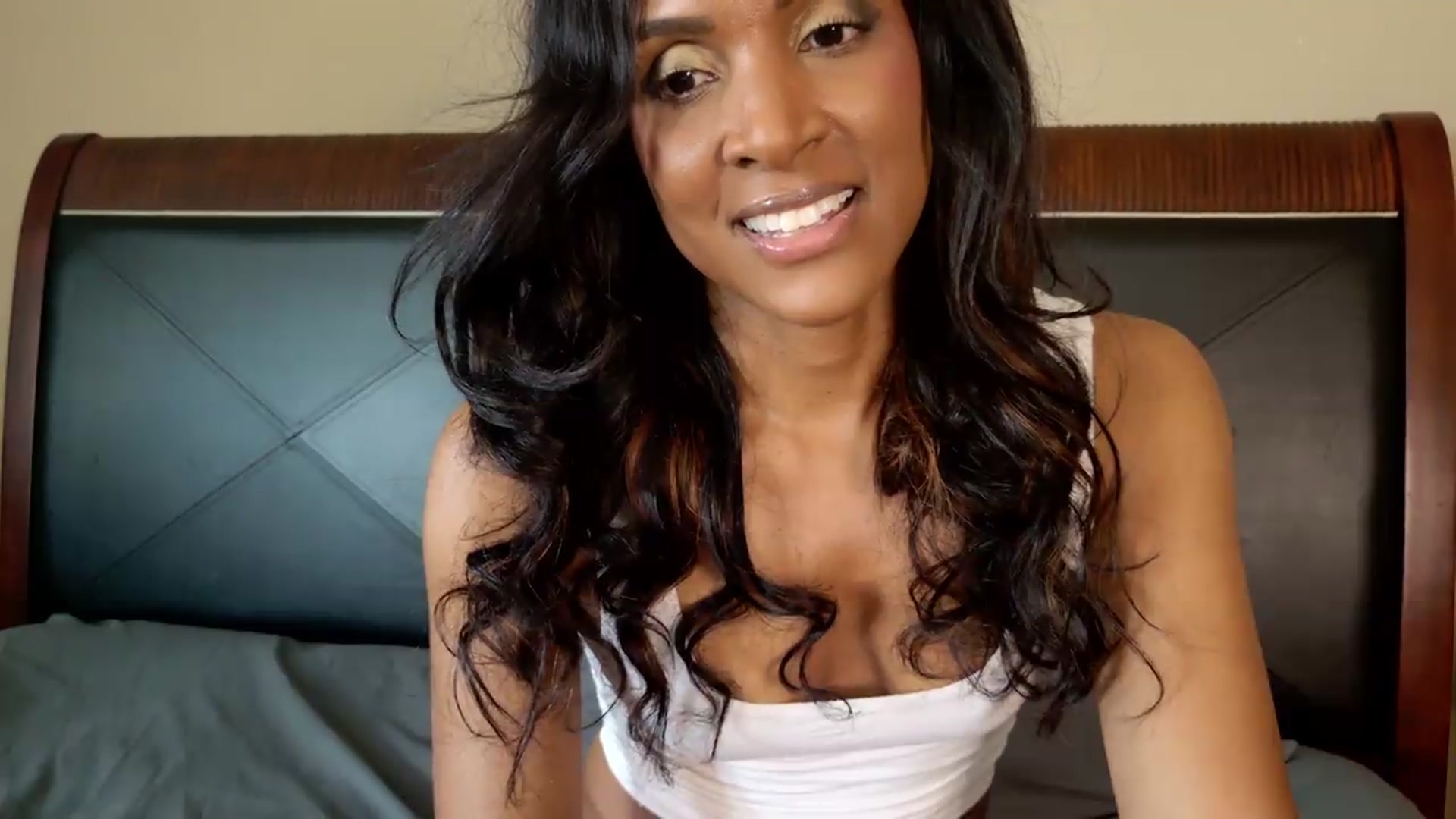 Gallery image thumbnail from Ms_WetNWild's myfreecams stream on, 06/12/2026, 15:03 image 15 of 20