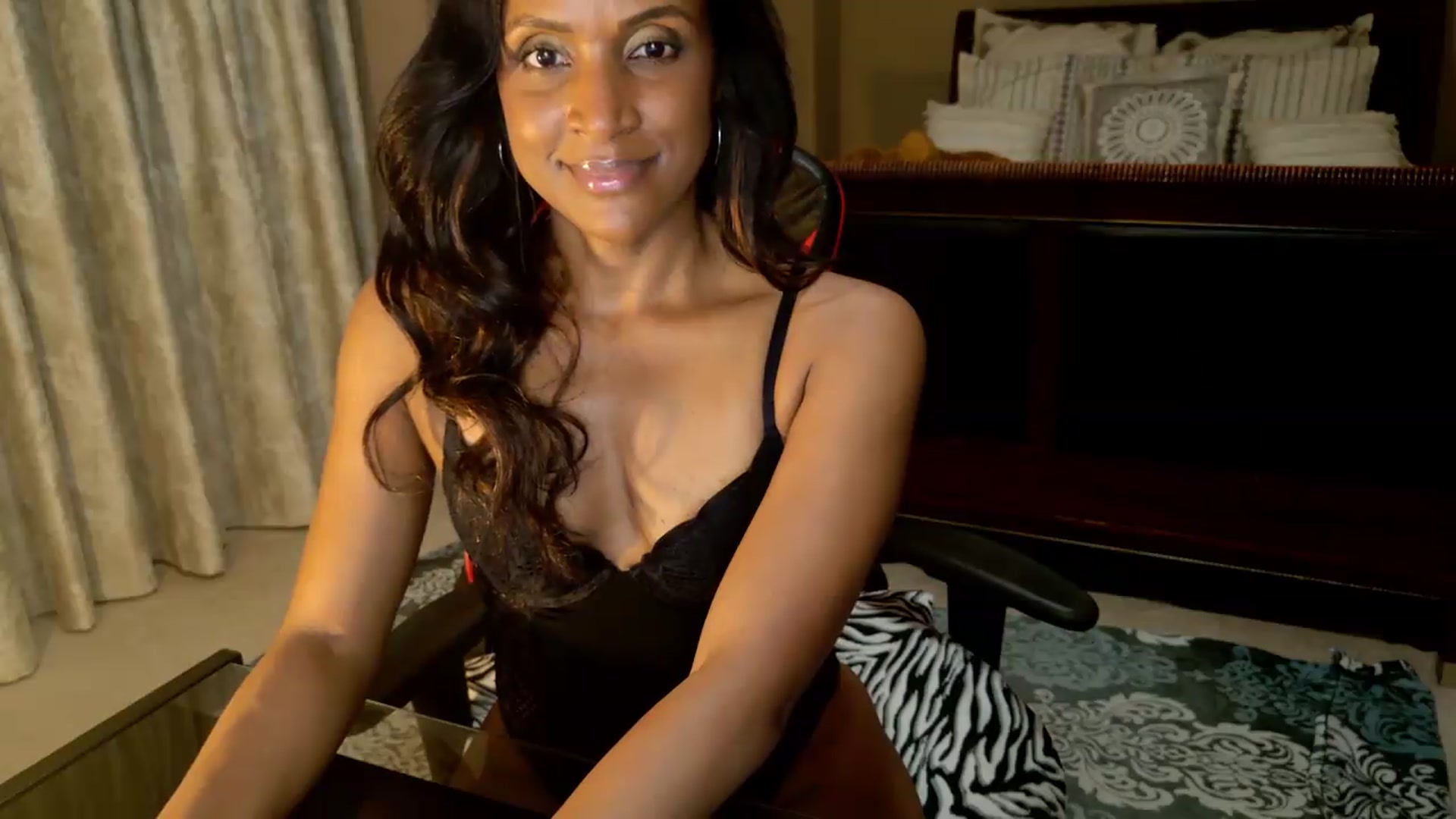 Gallery image thumbnail from Ms_WetNWild's myfreecams stream on, 06/13/2026, 05:42 image 5 of 20