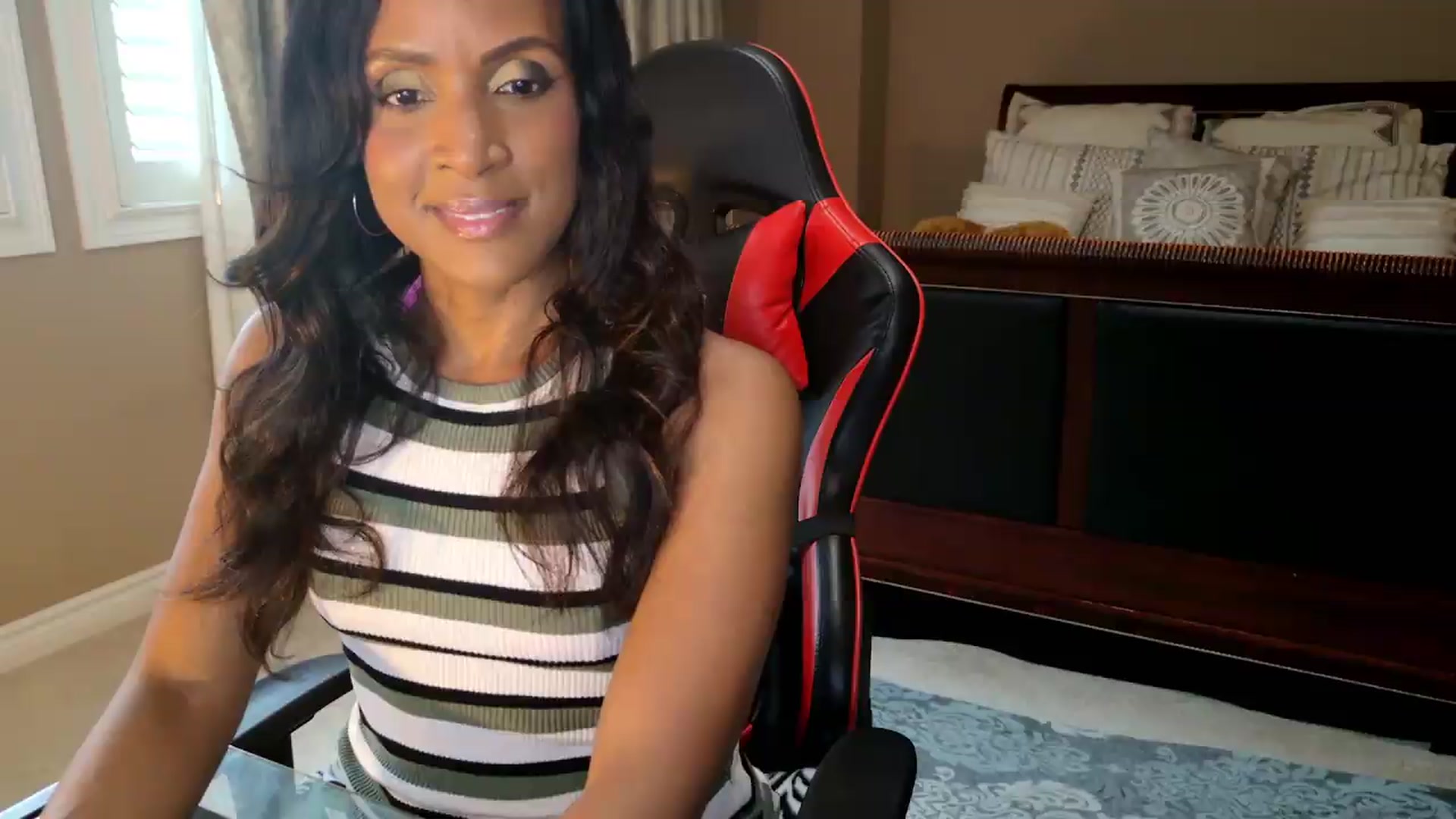 Gallery image thumbnail from Ms_WetNWild's myfreecams stream on, 06/14/2026, 21:03 image 9 of 20