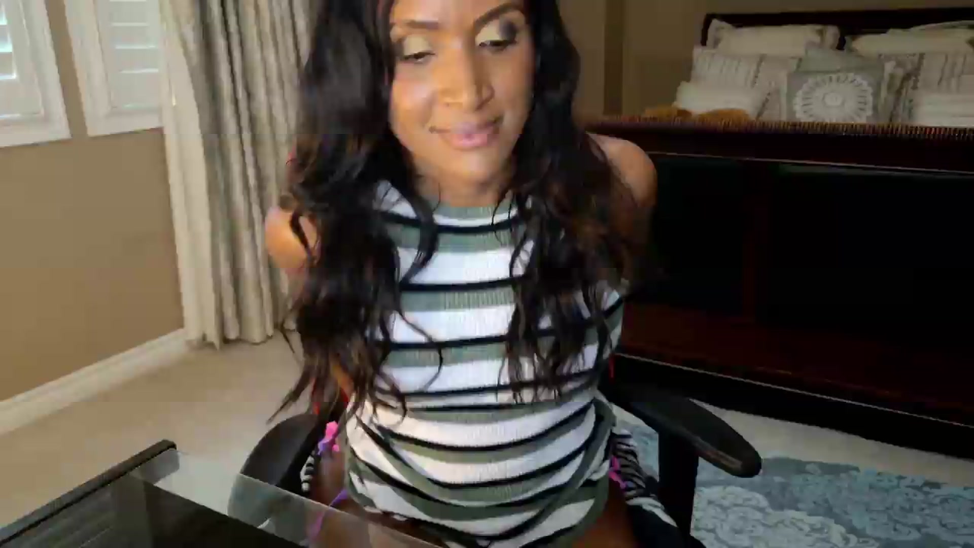 Gallery image thumbnail from Ms_WetNWild's myfreecams stream on, 06/14/2026, 23:38 image 17 of 20