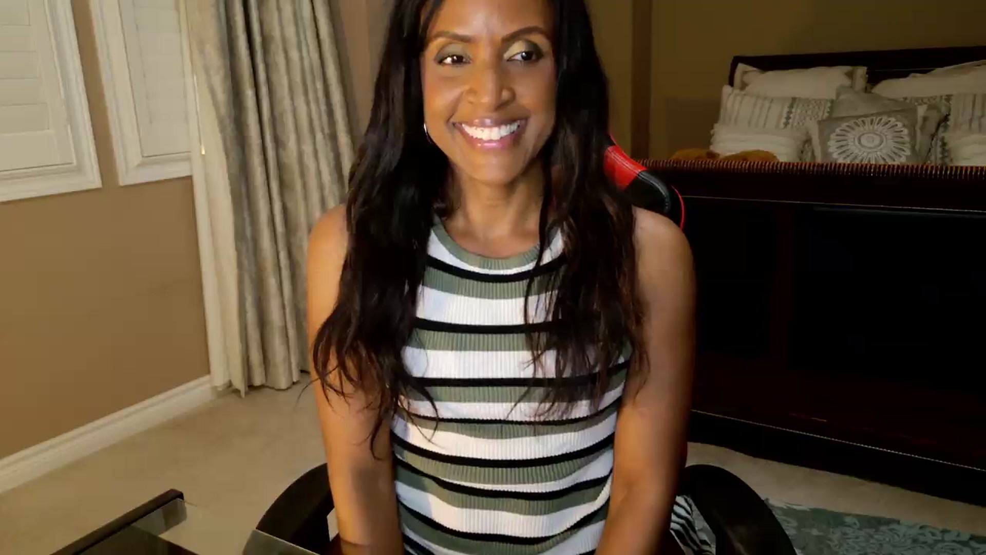 Gallery image thumbnail from Ms_WetNWild's myfreecams stream on, 06/15/2026, 02:53 image 18 of 20
