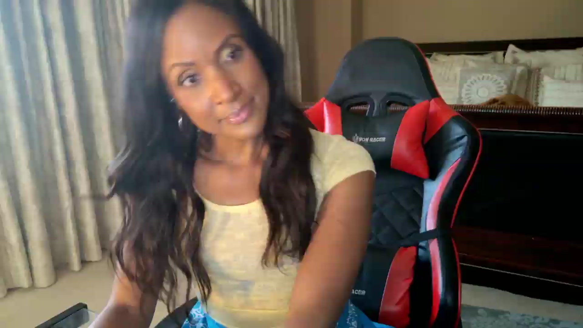 Gallery image thumbnail from Ms_WetNWild's myfreecams stream on, 06/16/2026, 24:15 image 18 of 20