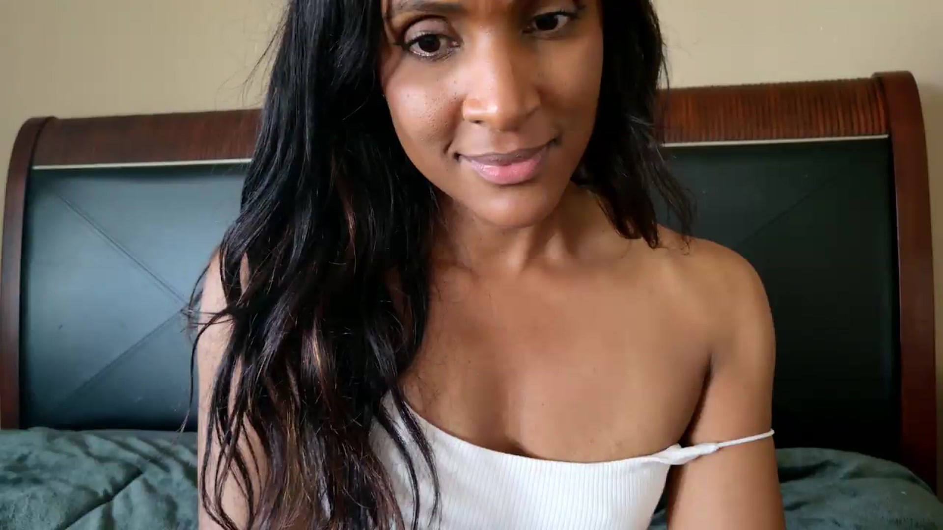 Gallery image thumbnail from Ms_WetNWild's myfreecams stream on, 06/19/2026, 13:50 image 19 of 20