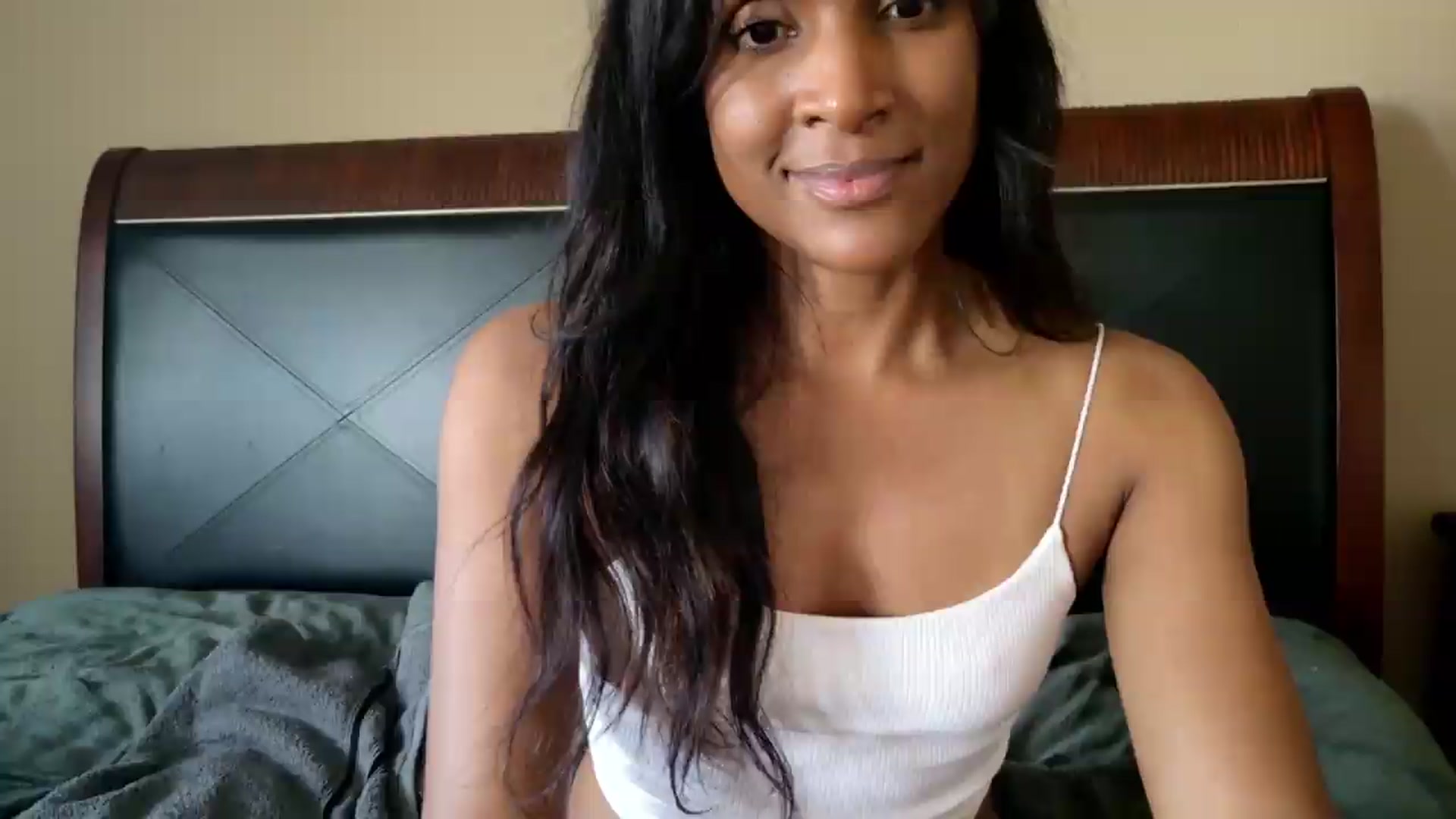 Gallery image thumbnail from Ms_WetNWild's myfreecams stream on, 06/19/2026, 15:20 image 11 of 20