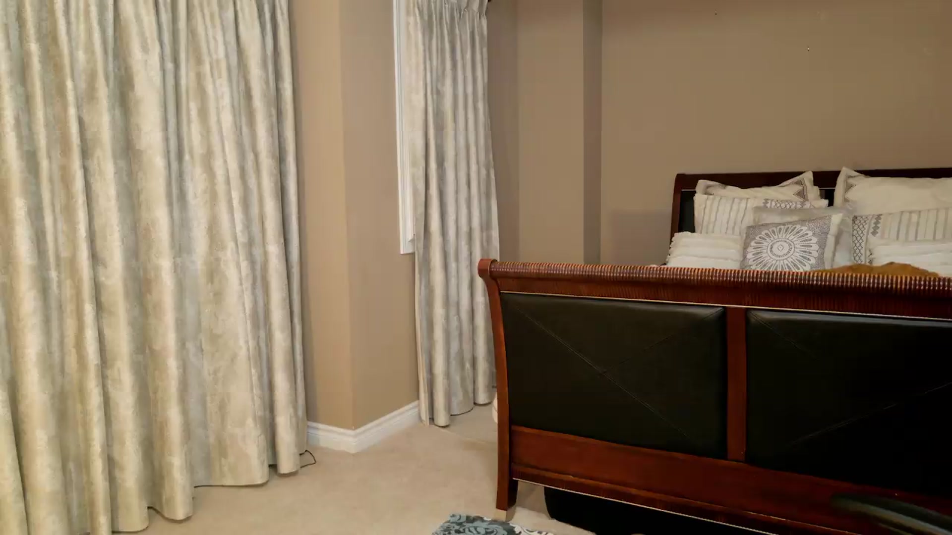 Gallery image thumbnail from Ms_WetNWild's myfreecams stream on, 06/20/2026, 05:07 image 5 of 20