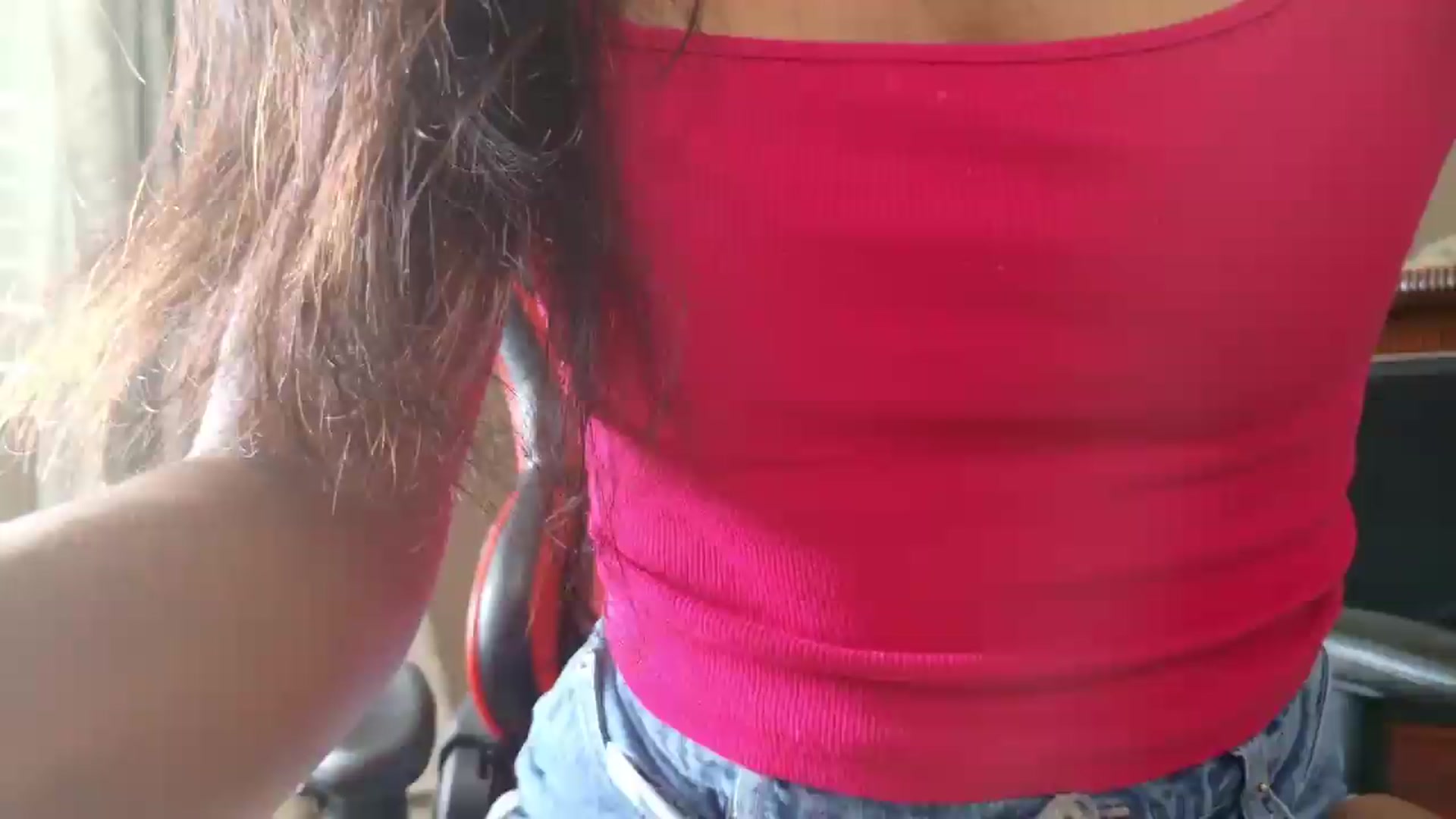 Gallery image thumbnail from Ms_WetNWild's myfreecams stream on, 06/26/2026, 20:17 image 6 of 20