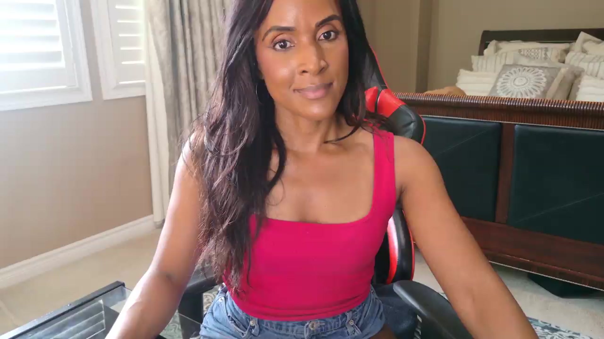 Gallery image thumbnail from Ms_WetNWild's myfreecams stream on, 06/27/2026, 24:04 image 17 of 20