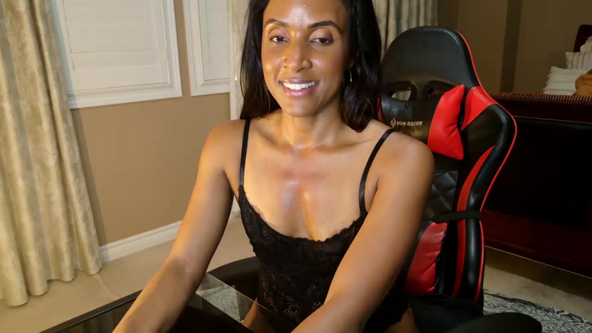 Gallery image thumbnail from Ms_WetNWild's myfreecams stream on, 06/27/2026, 03:45 image 16 of 20