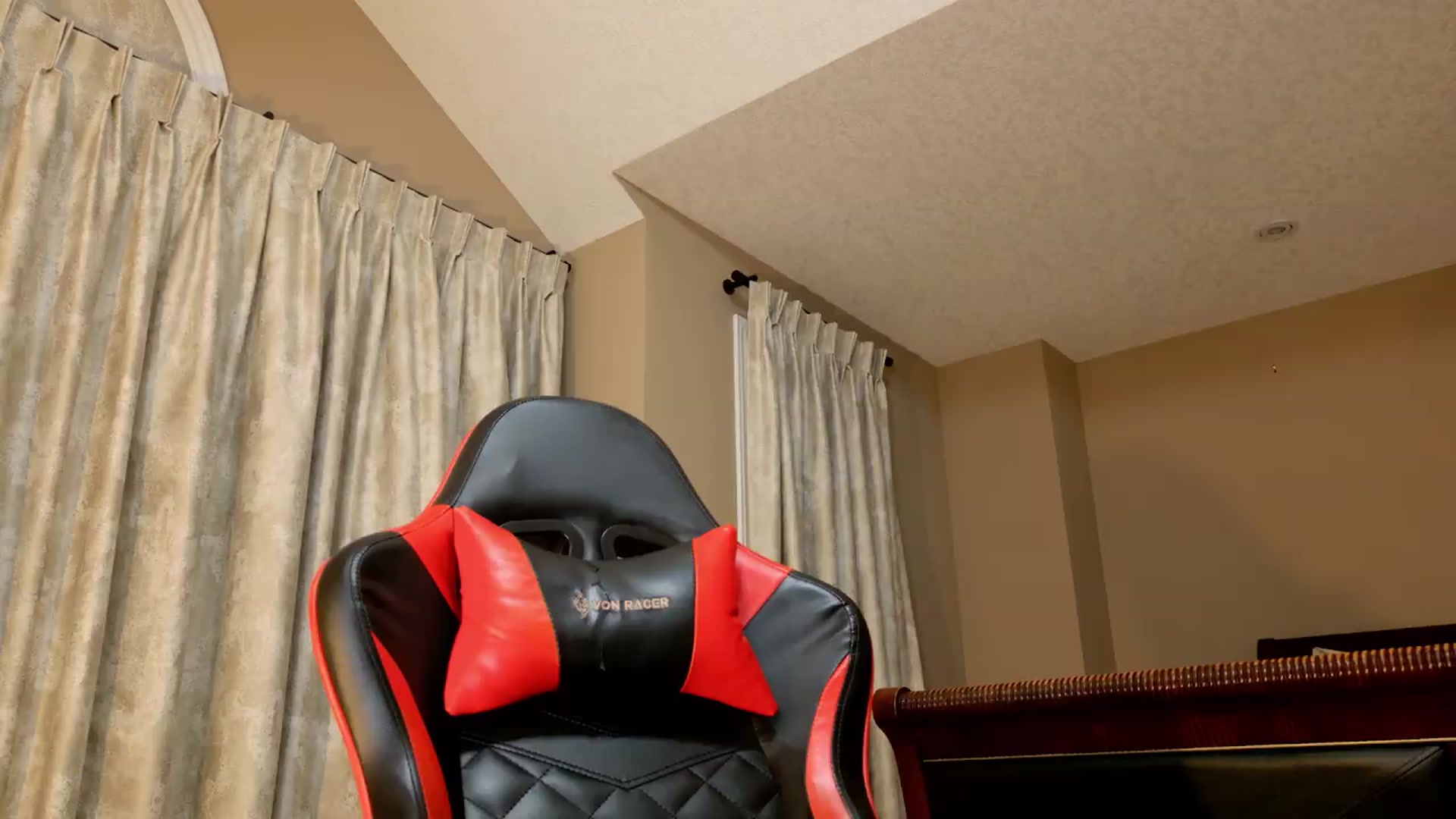 Gallery image thumbnail from Ms_WetNWild's myfreecams stream on, 07/04/2026, 04:25 image 17 of 20