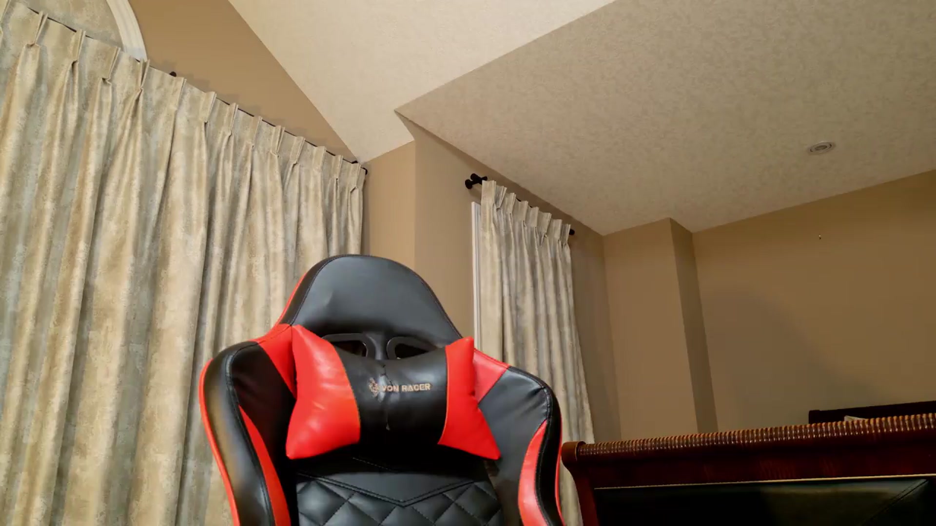 Gallery image thumbnail from Ms_WetNWild's myfreecams stream on, 07/04/2026, 04:25 image 19 of 20