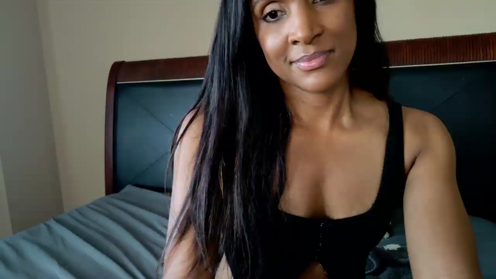 Gallery image thumbnail from Ms_WetNWild's myfreecams stream on, 07/06/2026, 16:47 image 1 of 20