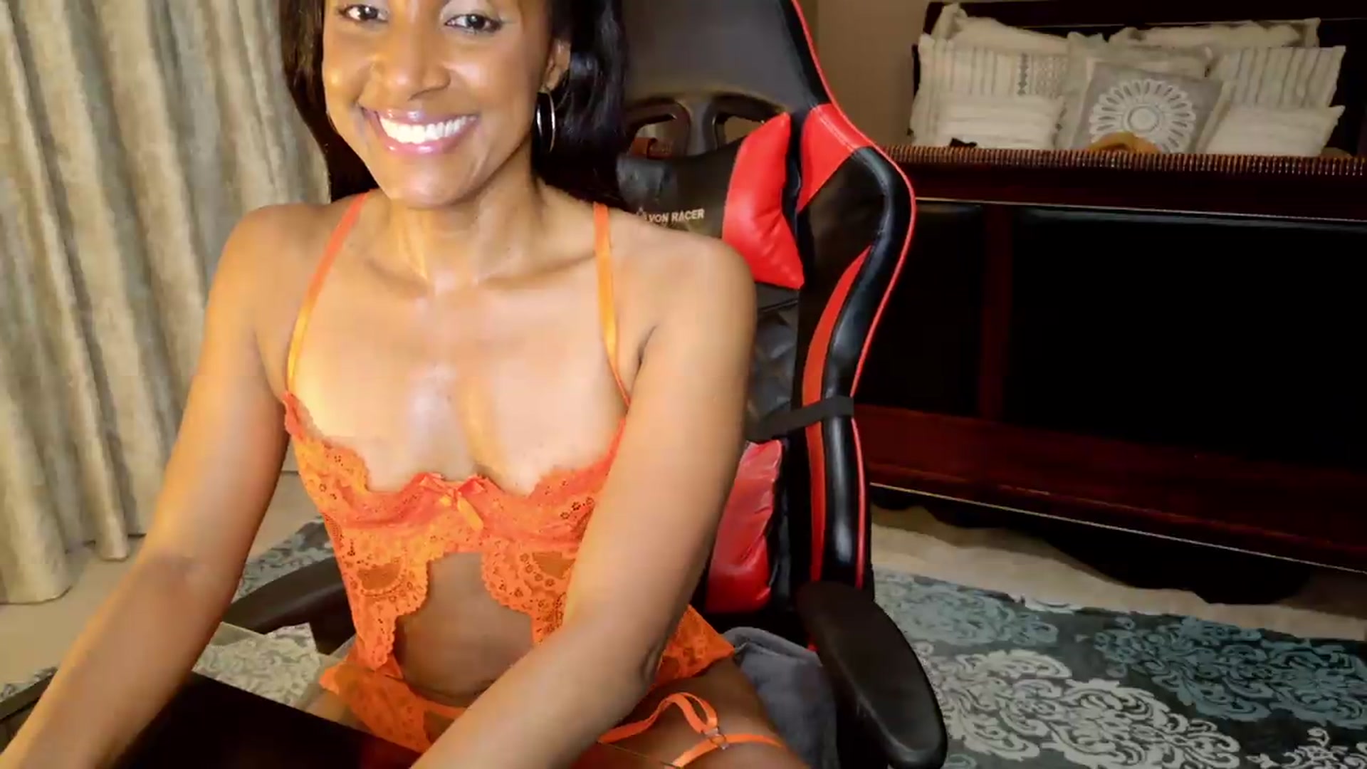 Gallery image thumbnail from Ms_WetNWild's myfreecams stream on, 07/11/2026, 03:43 image 16 of 20