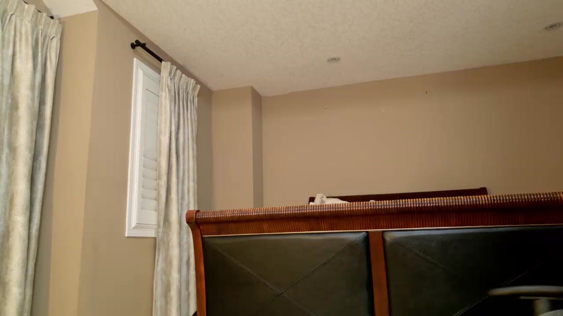 Gallery image thumbnail from Ms_WetNWild's myfreecams stream on, 07/11/2026, 03:43 image 15 of 20
