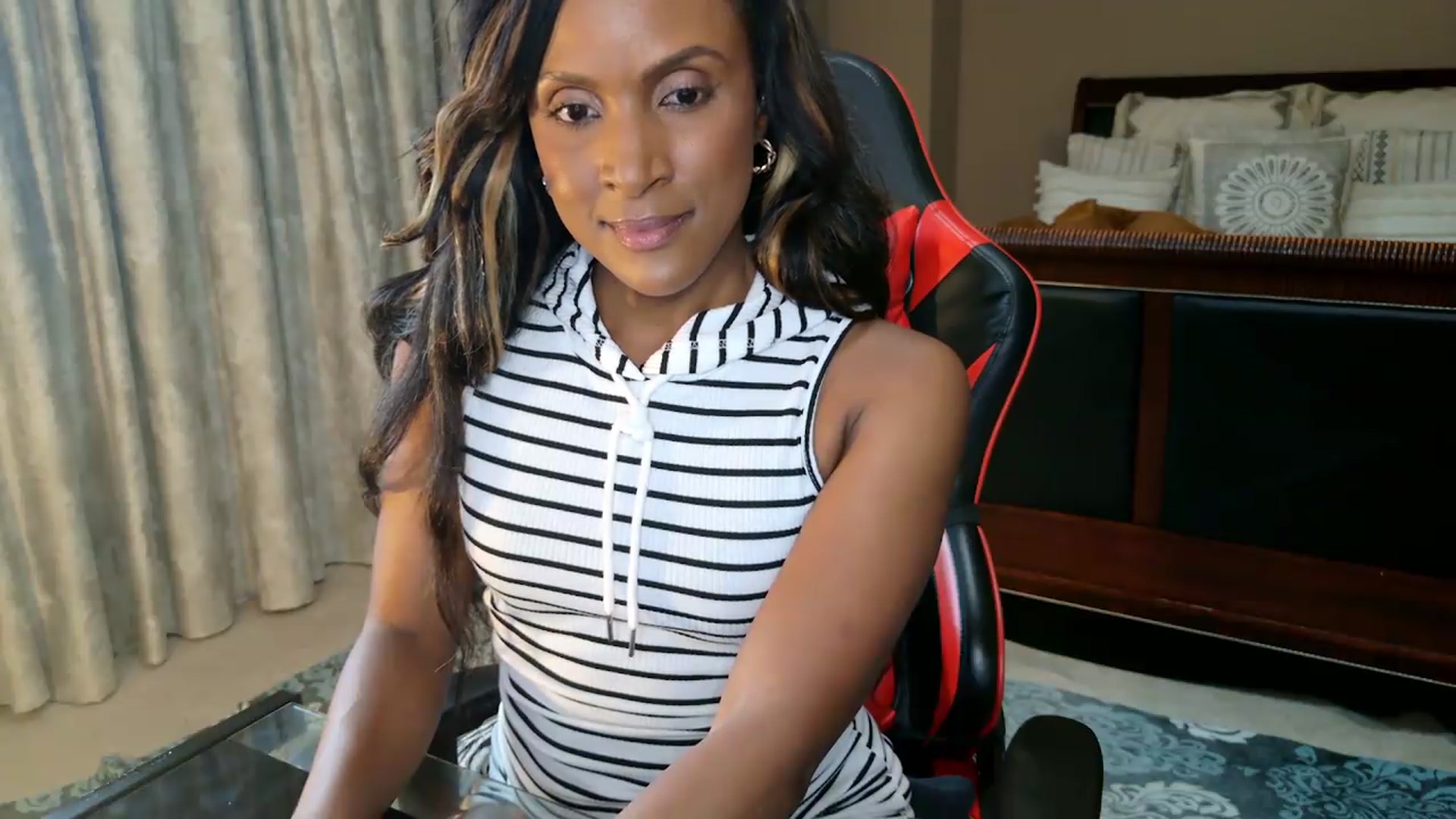 Gallery image thumbnail from Ms_WetNWild's myfreecams stream on, 07/27/2026, 22:02 image 9 of 20