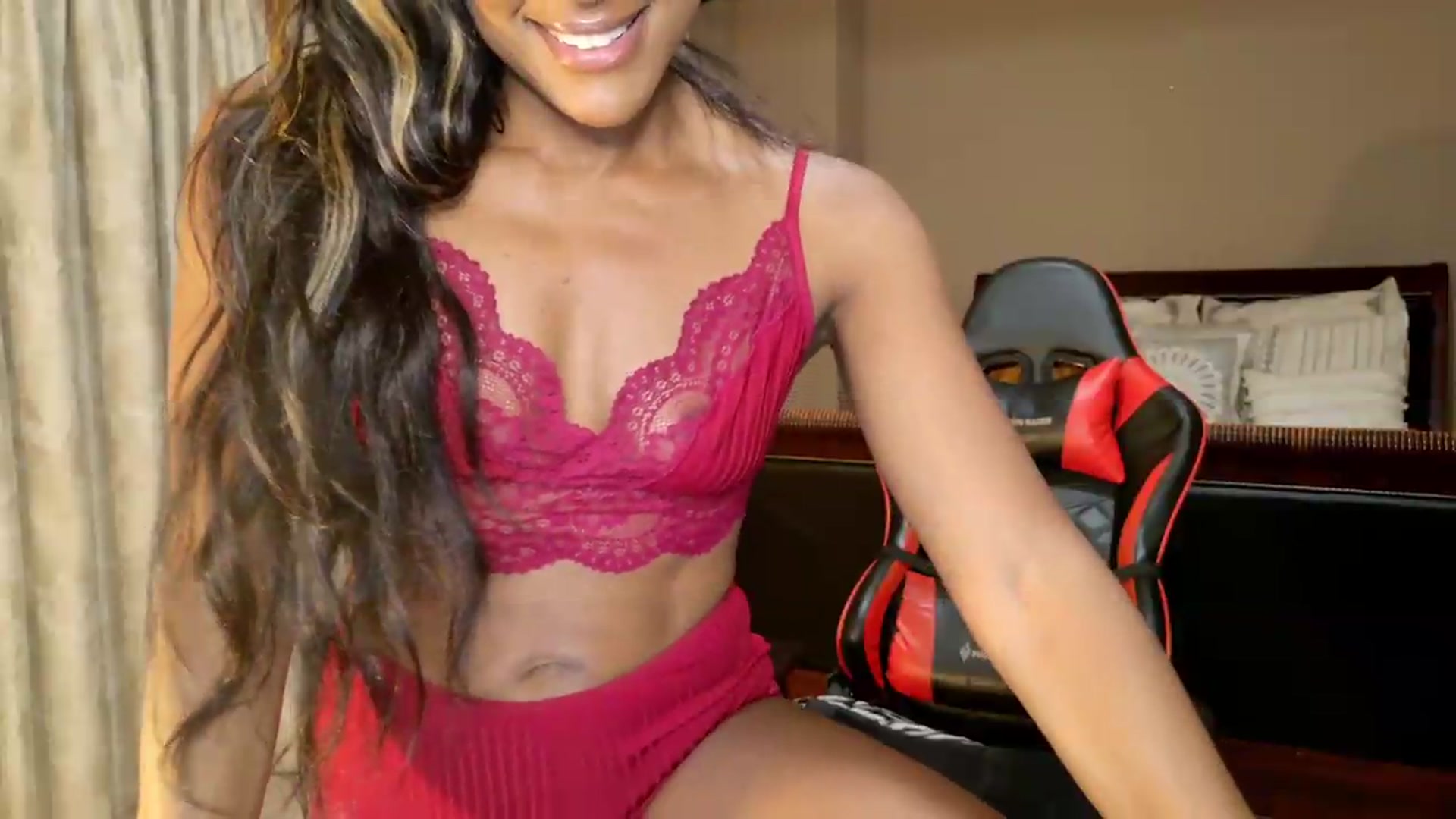 Gallery image thumbnail from Ms_WetNWild's myfreecams stream on, 07/29/2026, 03:40 image 12 of 20