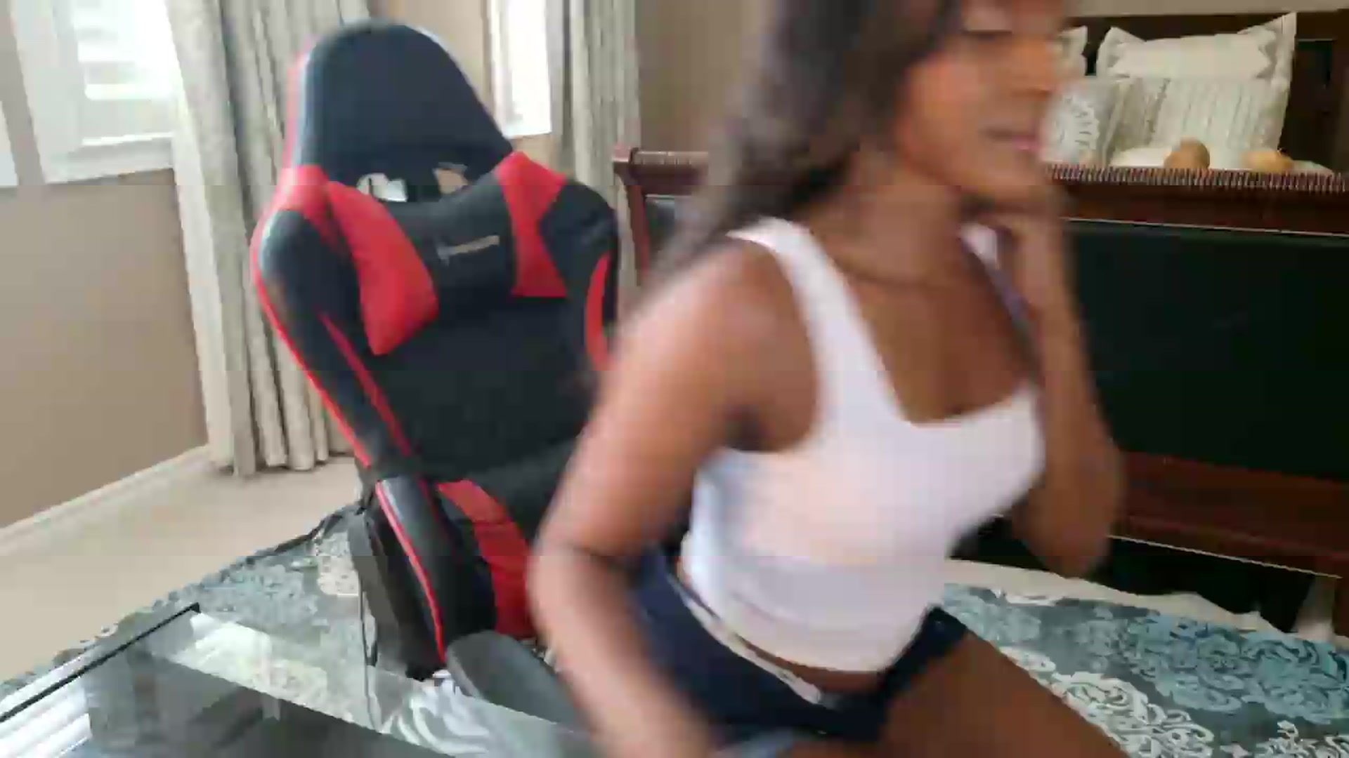Gallery image thumbnail from Ms_WetNWild's myfreecams stream on, 07/31/2026, 21:27 image 18 of 20