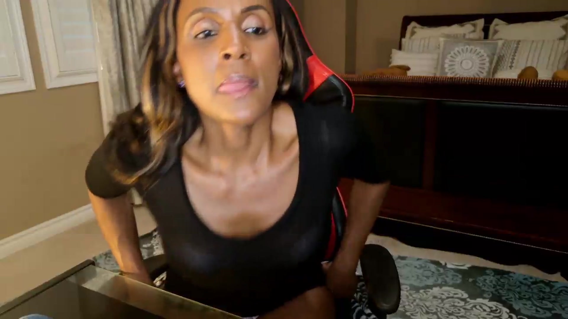 Gallery image thumbnail from Ms_WetNWild's myfreecams stream on, 08/01/2026, 01:00 image 5 of 20