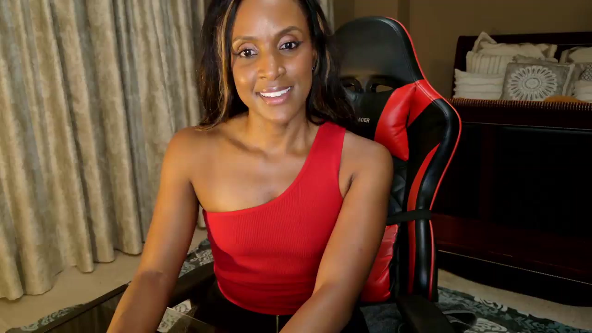Gallery image thumbnail from Ms_WetNWild's myfreecams stream on, 08/08/2026, 24:44 image 19 of 20