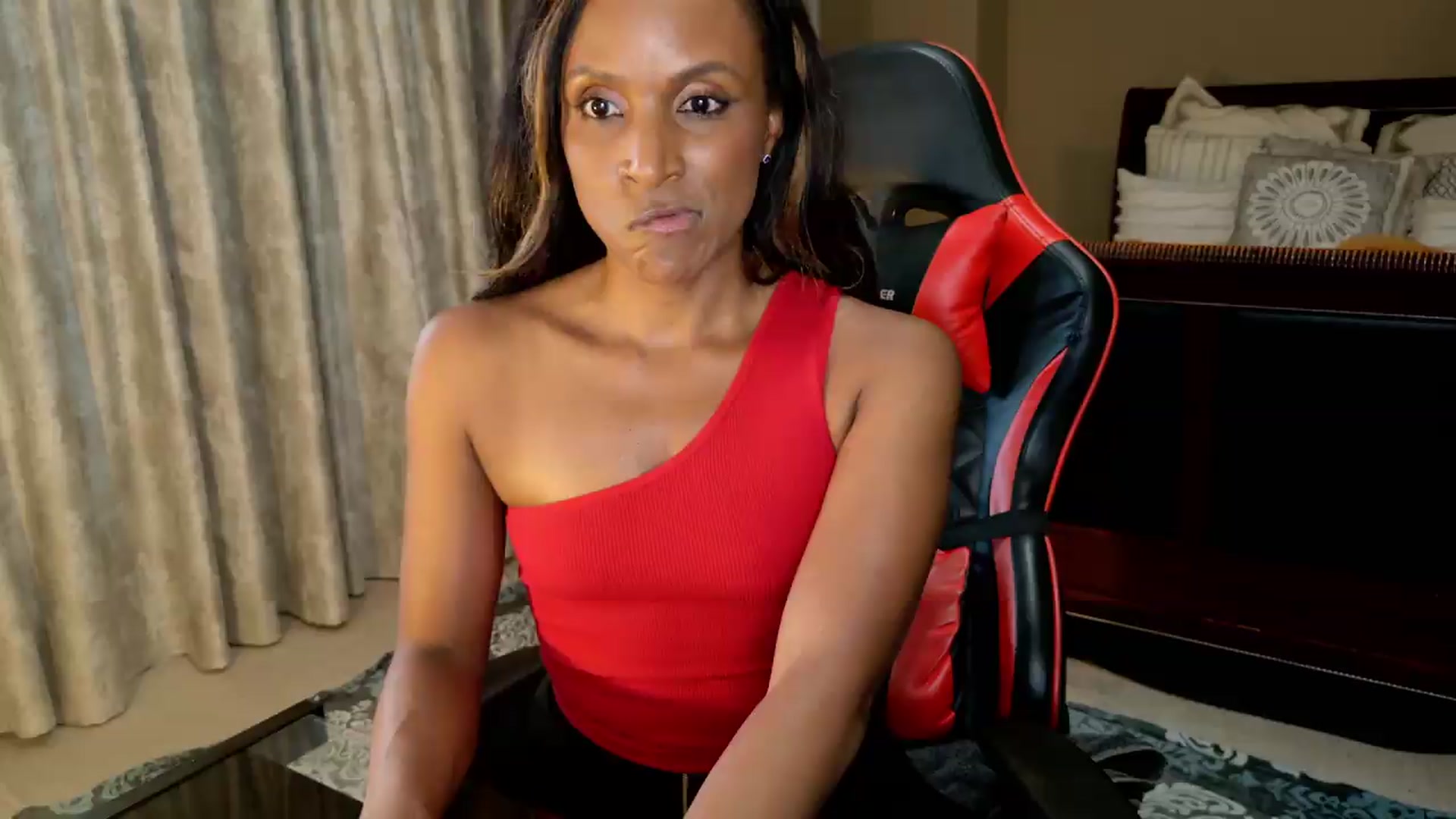 Gallery image thumbnail from Ms_WetNWild's myfreecams stream on, 08/08/2026, 24:44 image 16 of 20