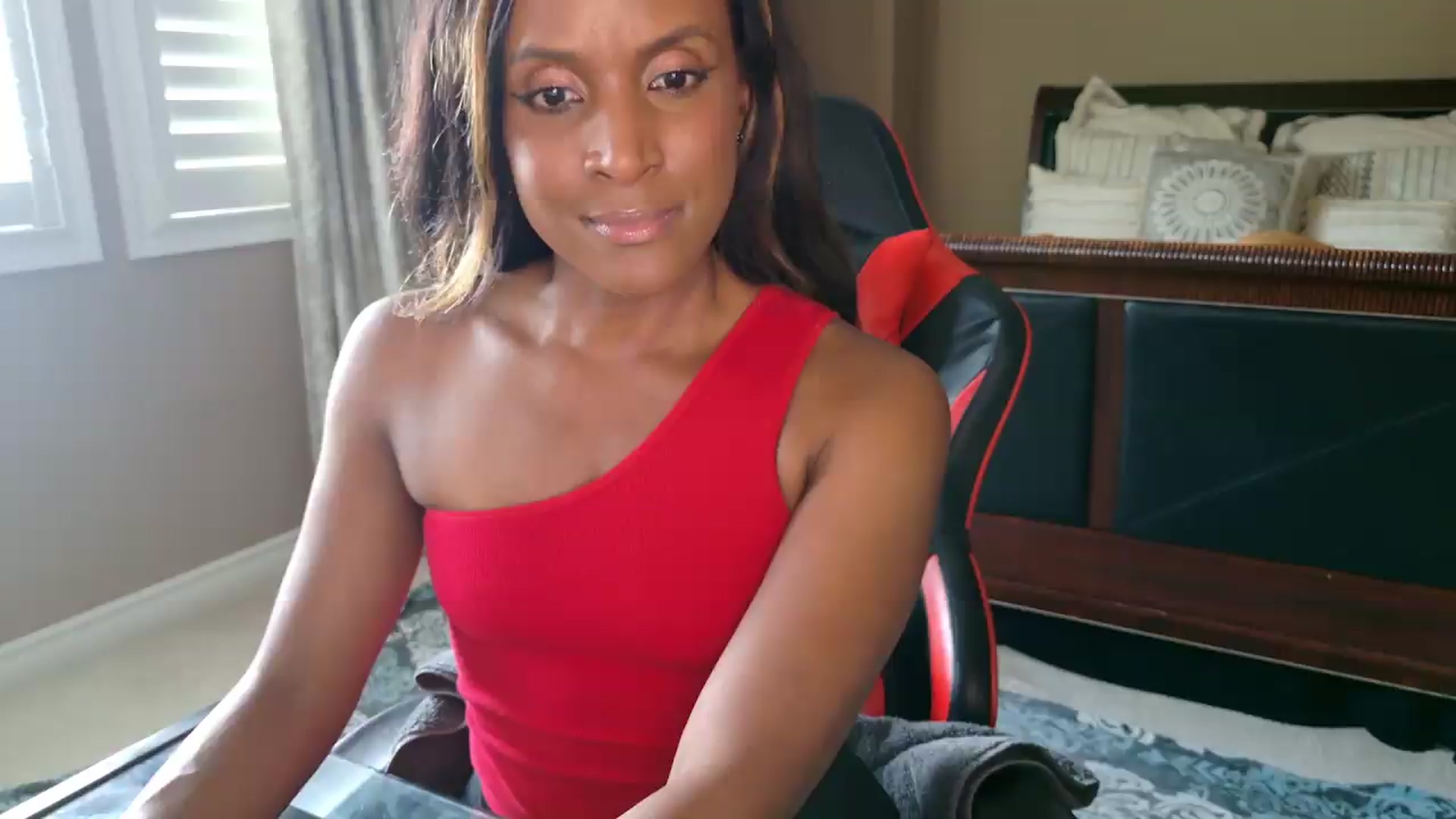 Gallery image thumbnail from Ms_WetNWild's myfreecams stream on, 08/08/2026, 24:44 image 1 of 20