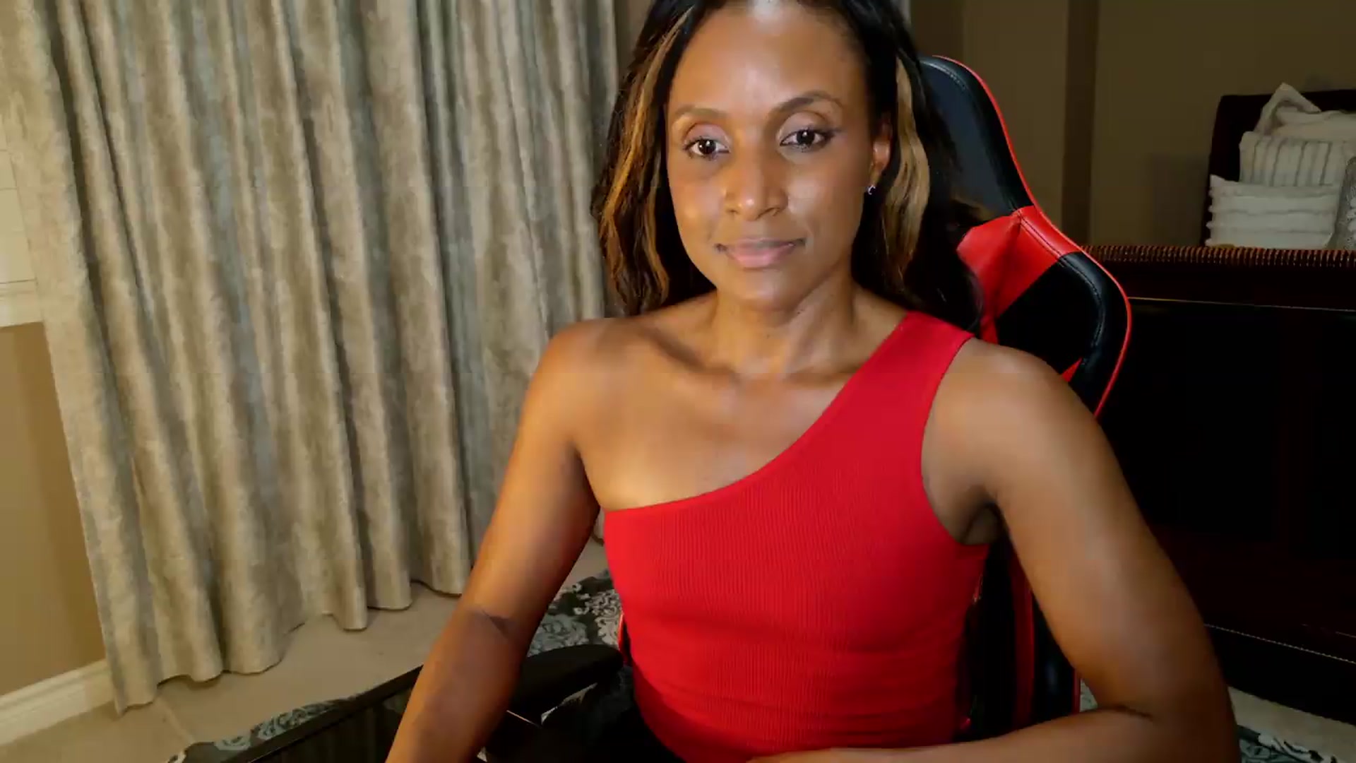 Gallery image thumbnail from Ms_WetNWild's myfreecams stream on, 08/08/2026, 03:45 image 18 of 20