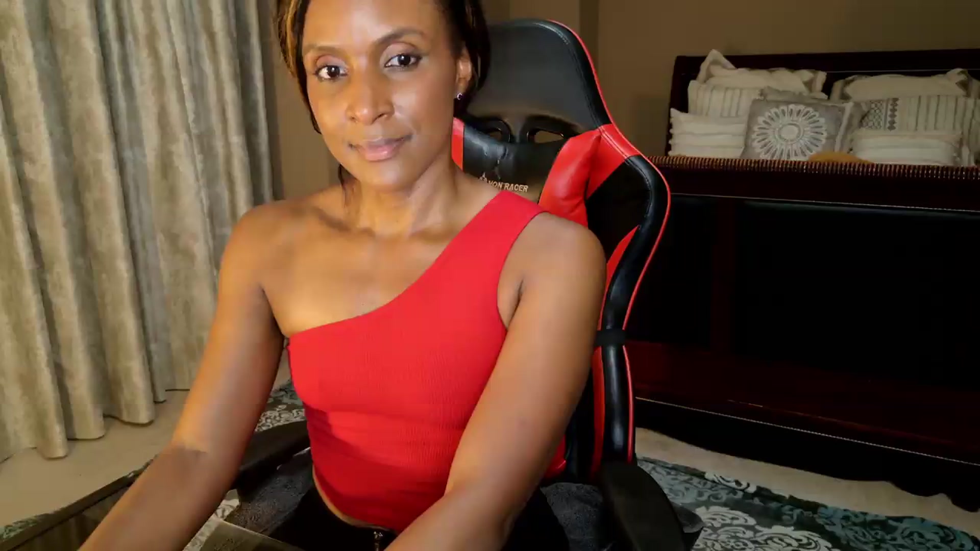 Gallery image thumbnail from Ms_WetNWild's myfreecams stream on, 08/08/2026, 03:45 image 10 of 20