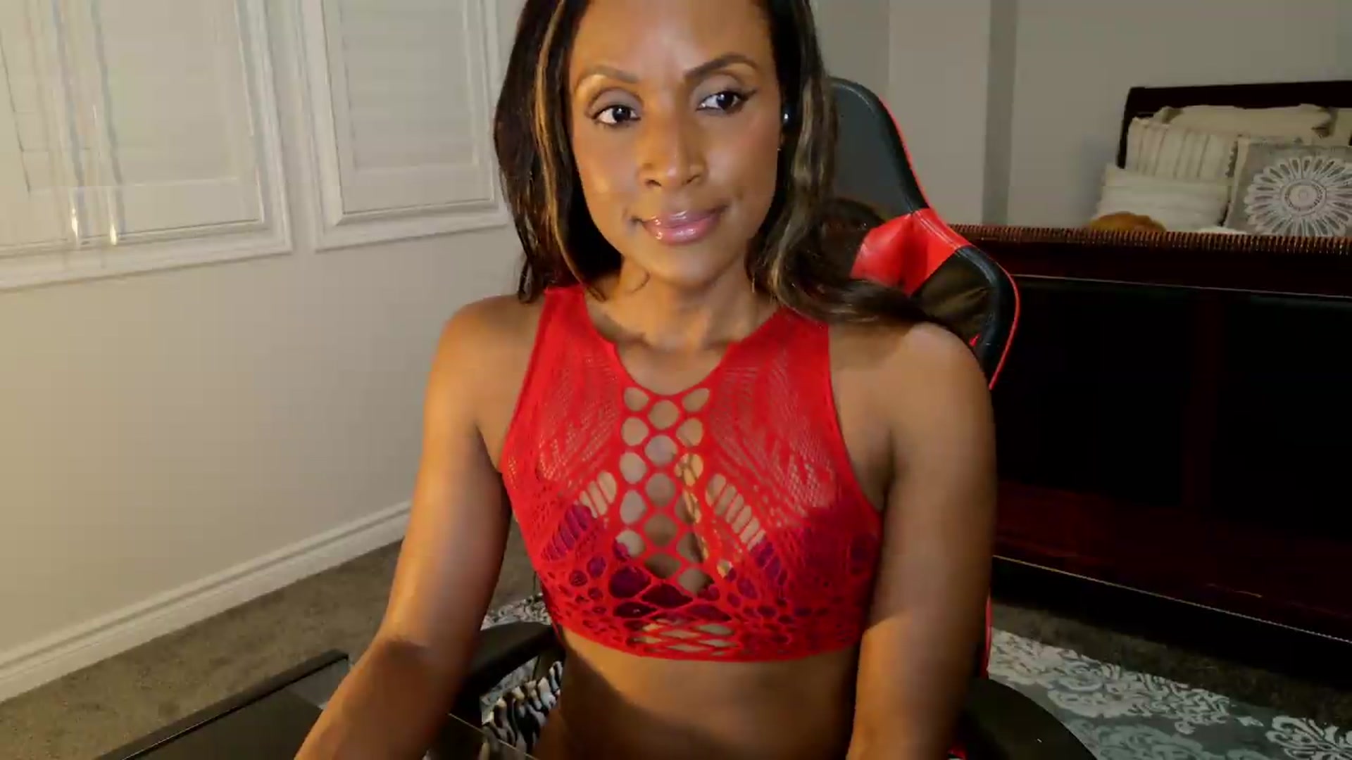 Gallery image thumbnail from Ms_WetNWild's myfreecams stream on, 08/17/2026, 05:00 image 17 of 20