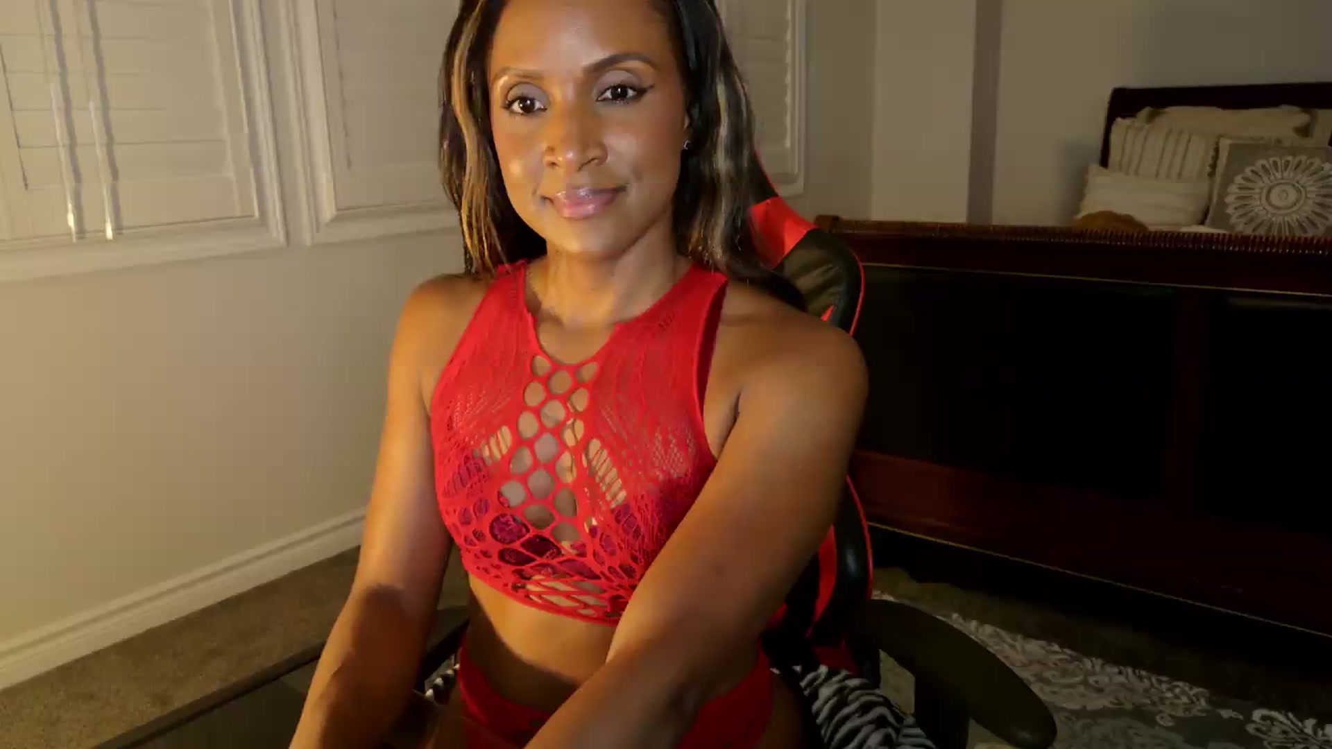 Gallery image thumbnail from Ms_WetNWild's myfreecams stream on, 08/17/2026, 05:49 image 18 of 20