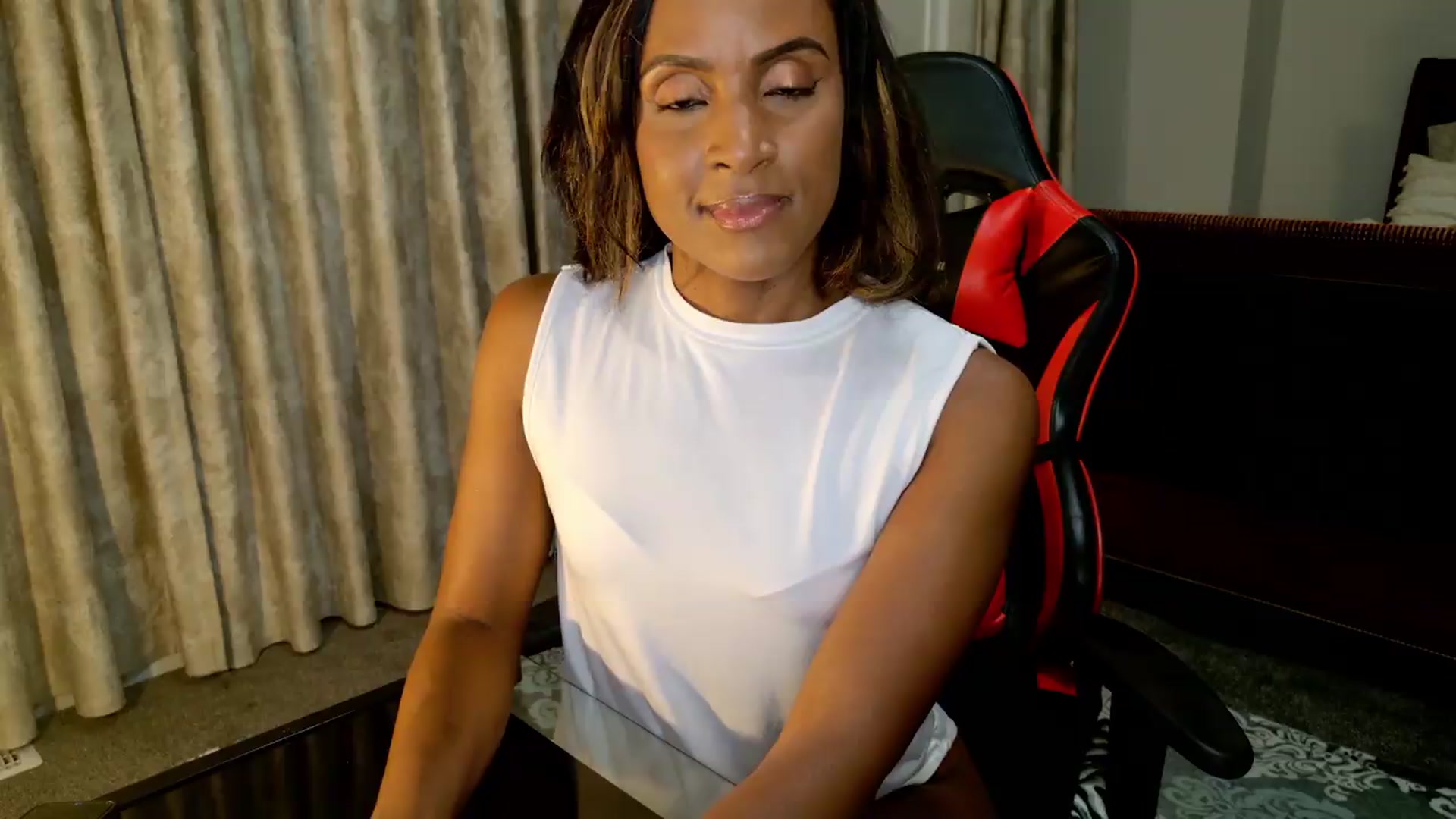 Gallery image thumbnail from Ms_WetNWild's myfreecams stream on, 08/27/2026, 01:16 image 1 of 20