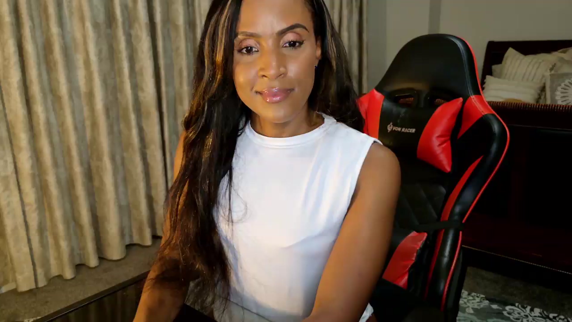 Gallery image thumbnail from Ms_WetNWild's myfreecams stream on, 08/27/2026, 02:02 image 4 of 20