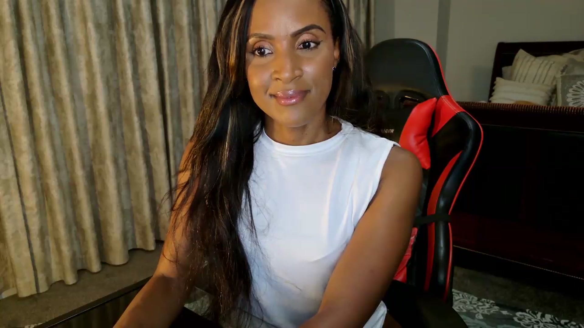 Gallery image thumbnail from Ms_WetNWild's myfreecams stream on, 08/27/2026, 02:02 image 7 of 20