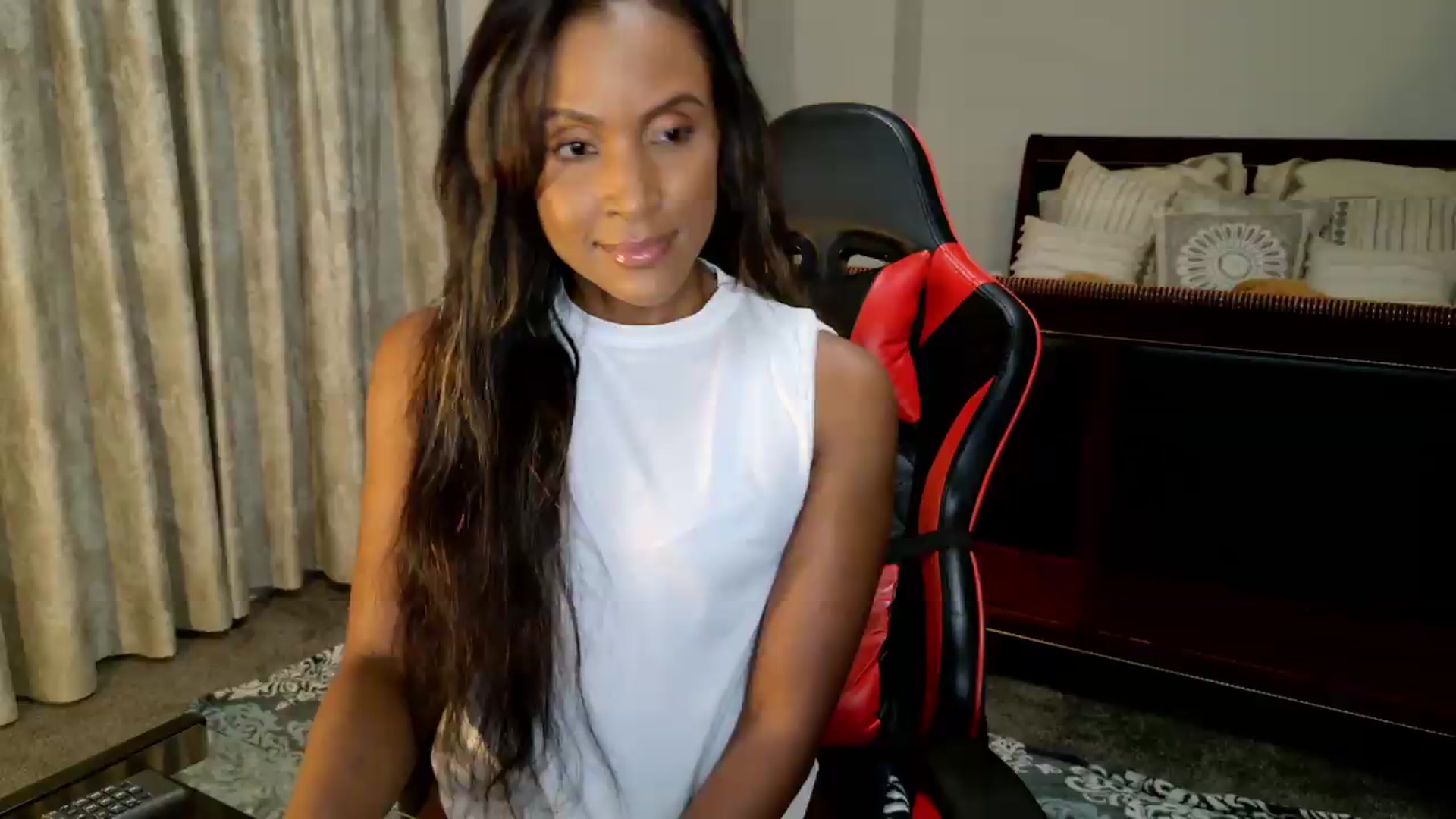 Gallery image thumbnail from Ms_WetNWild's myfreecams stream on, 08/27/2026, 03:53 image 3 of 20