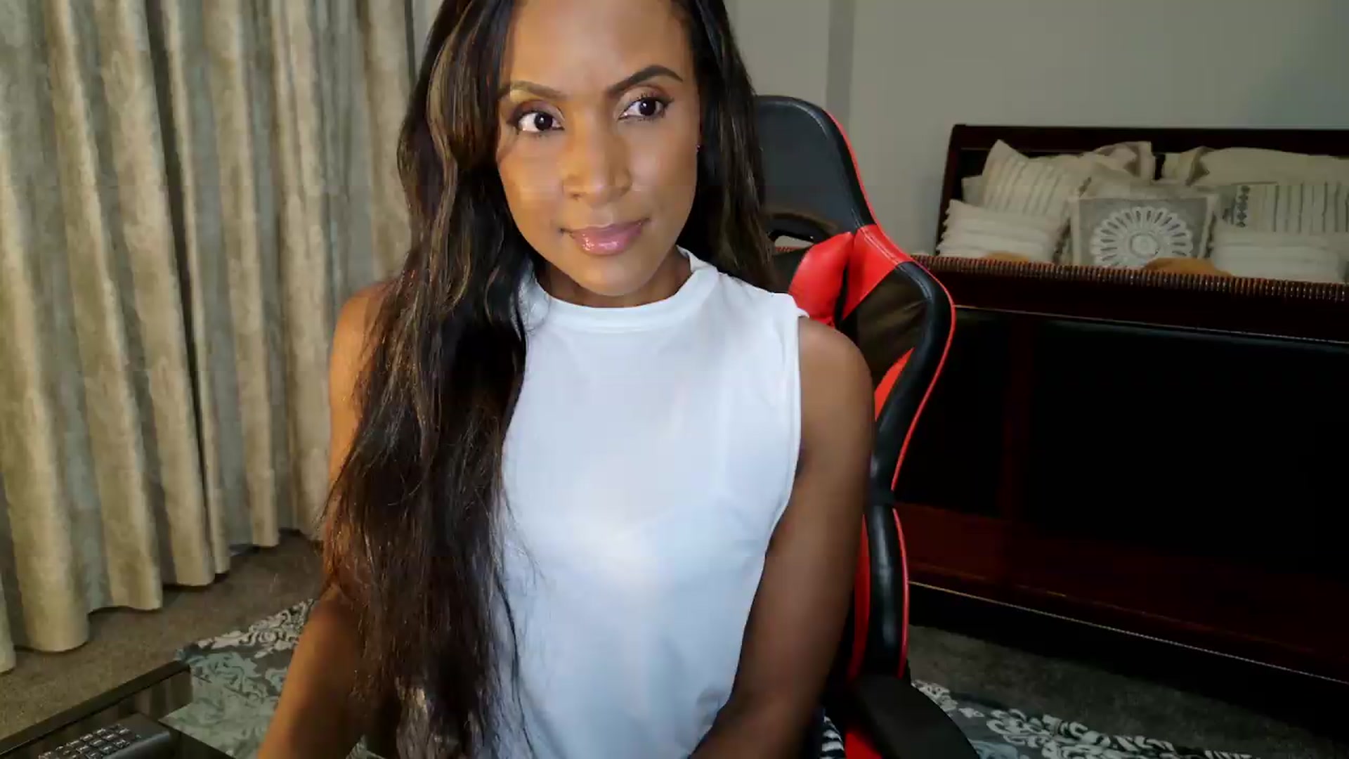 Gallery image thumbnail from Ms_WetNWild's myfreecams stream on, 08/27/2026, 03:53 image 2 of 20