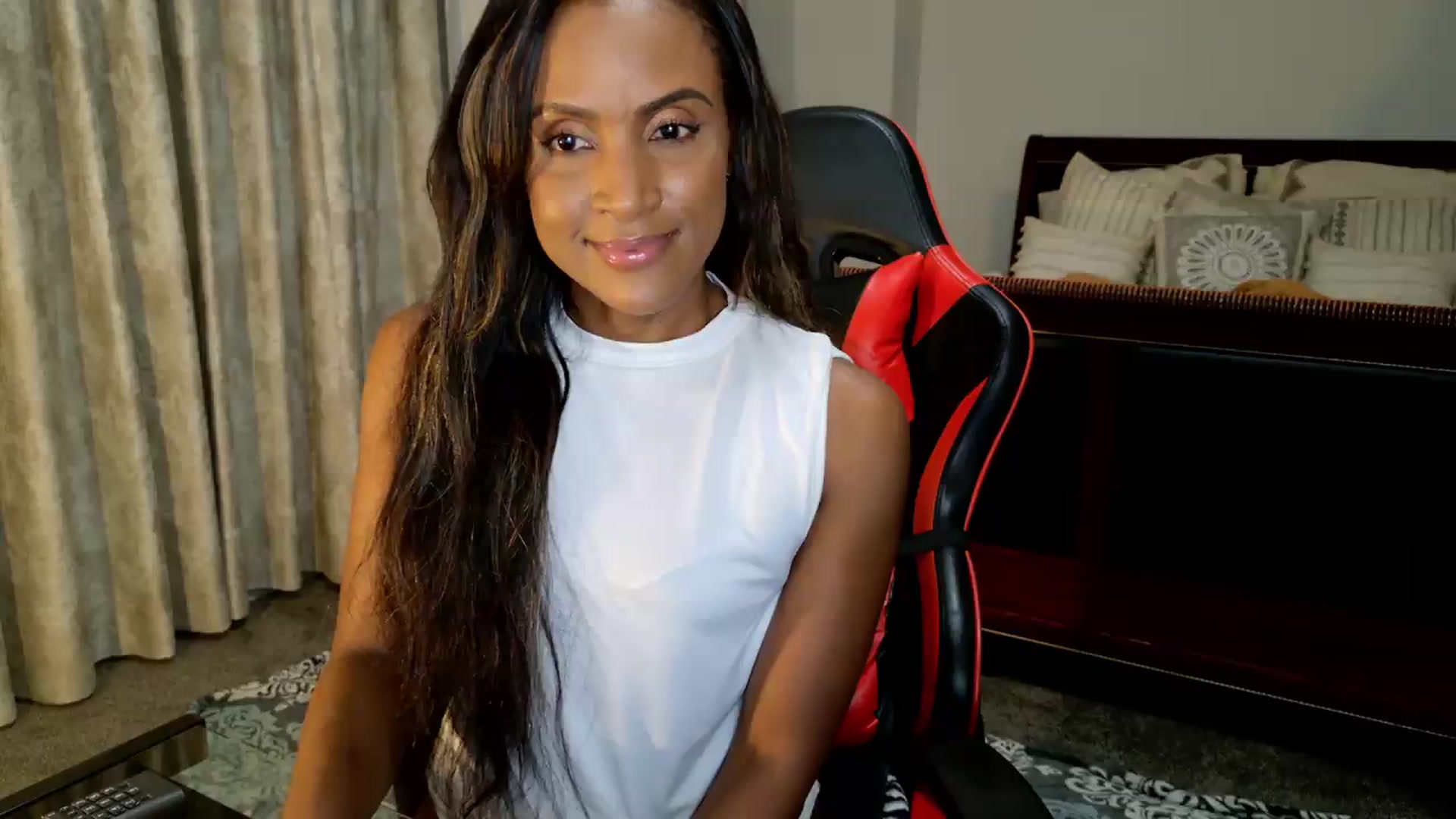Gallery image thumbnail from Ms_WetNWild's myfreecams stream on, 08/27/2026, 03:53 image 4 of 20