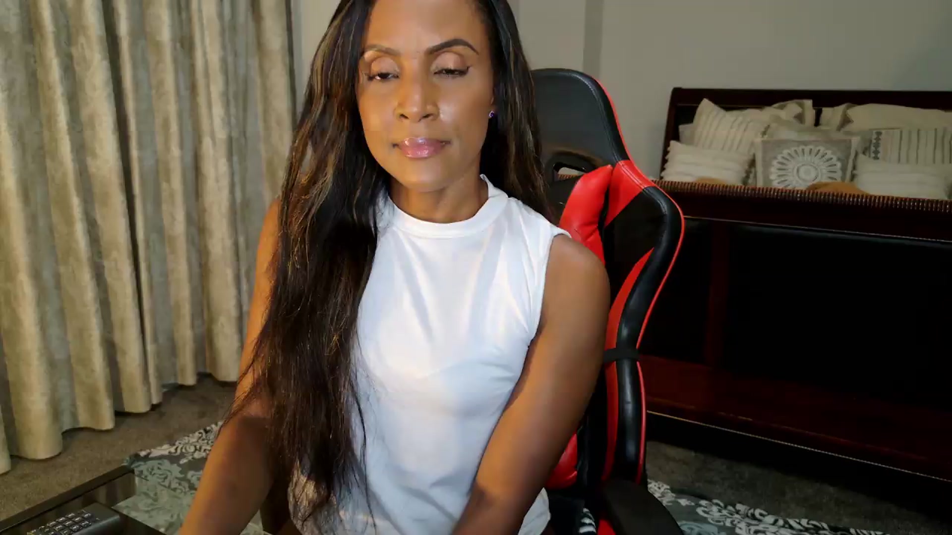 Gallery image thumbnail from Ms_WetNWild's myfreecams stream on, 08/27/2026, 03:53 image 1 of 20