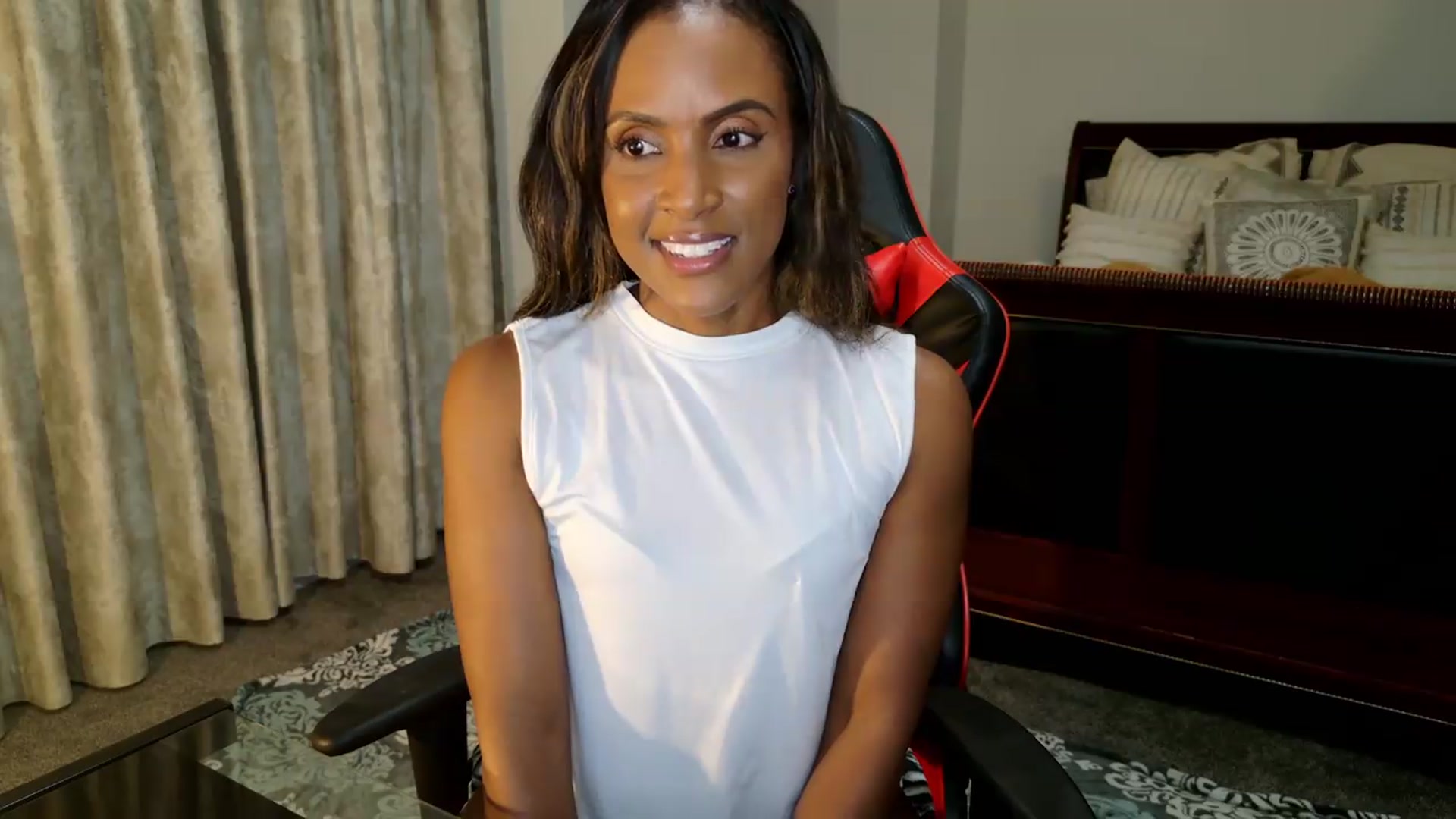 Gallery image thumbnail from Ms_WetNWild's myfreecams stream on, 08/27/2026, 04:27 image 6 of 20