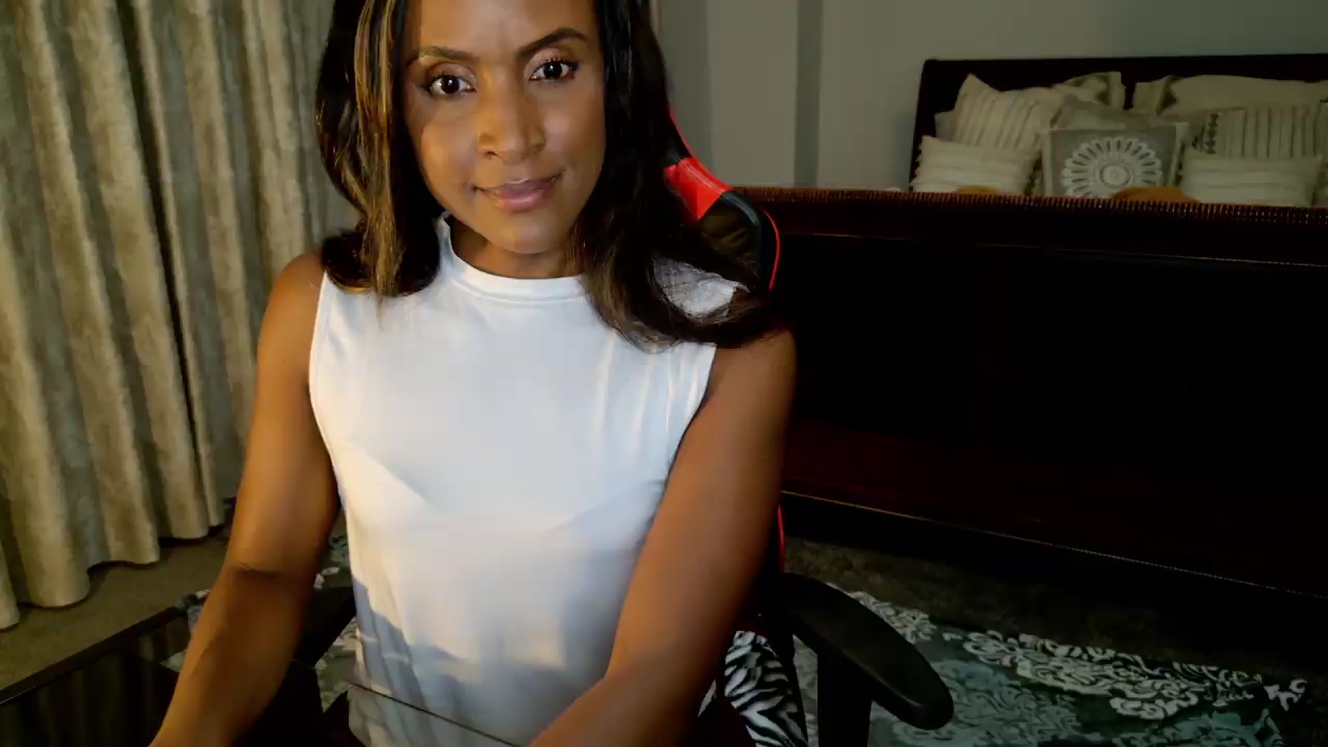 Gallery image thumbnail from Ms_WetNWild's myfreecams stream on, 08/27/2026, 05:15 image 11 of 20