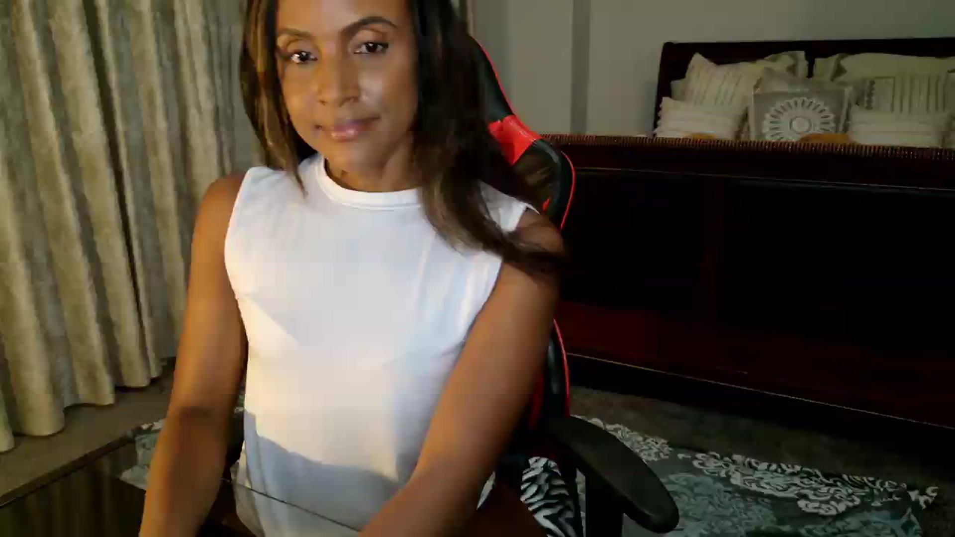 Gallery image thumbnail from Ms_WetNWild's myfreecams stream on, 08/27/2026, 05:15 image 19 of 20
