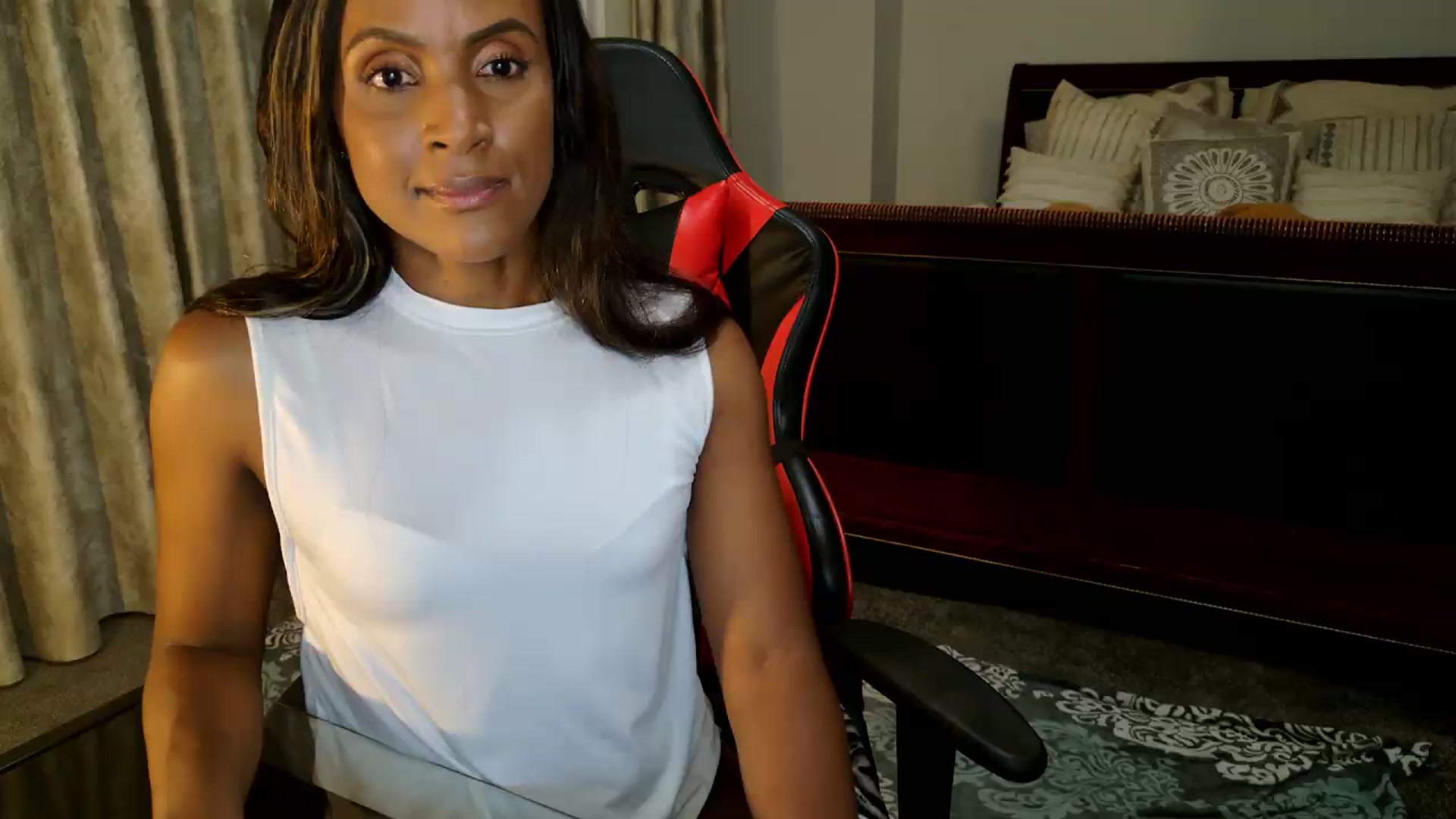 Gallery image thumbnail from Ms_WetNWild's myfreecams stream on, 08/27/2026, 05:15 image 4 of 20
