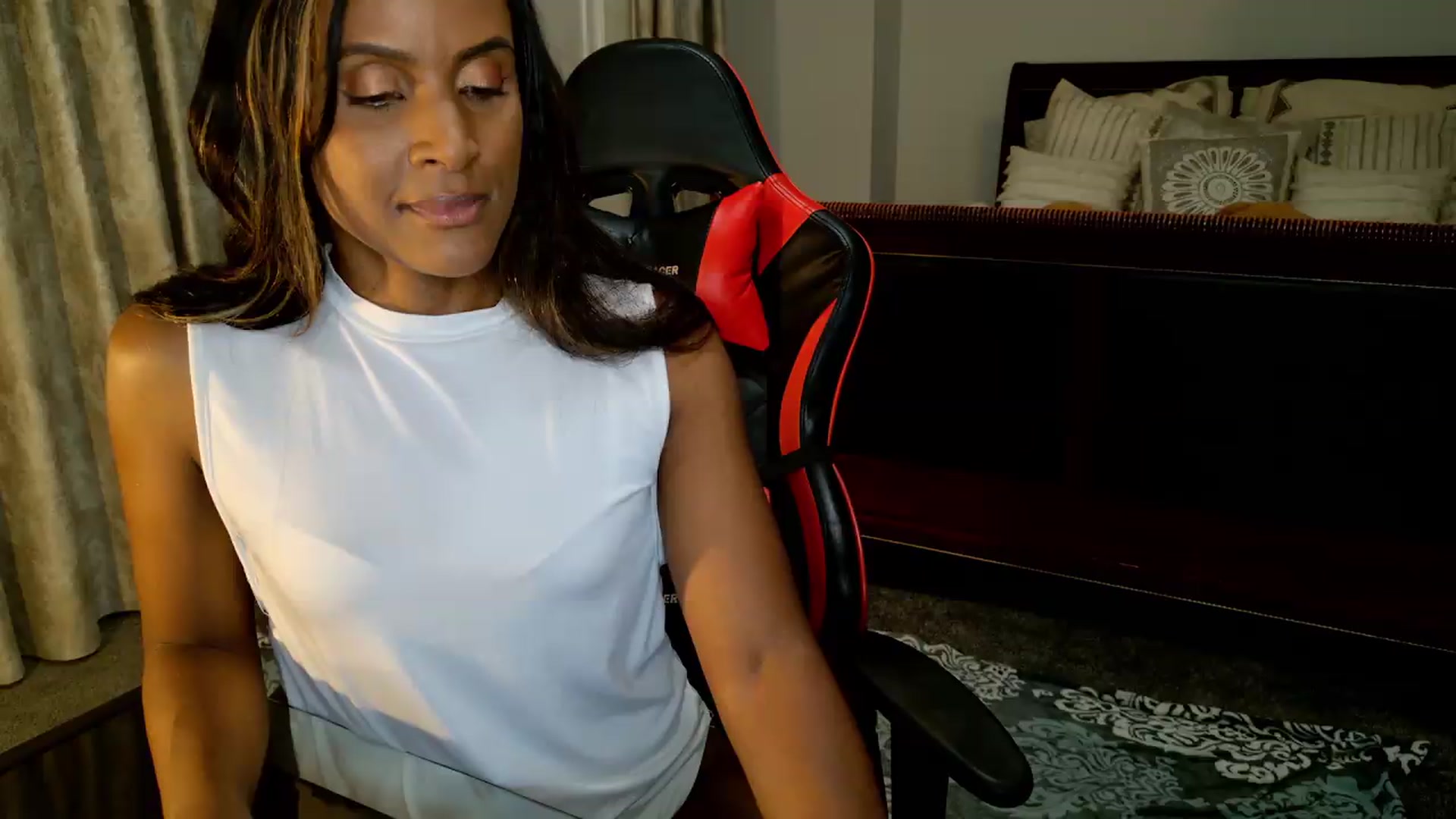 Gallery image thumbnail from Ms_WetNWild's myfreecams stream on, 08/27/2026, 05:15 image 1 of 20