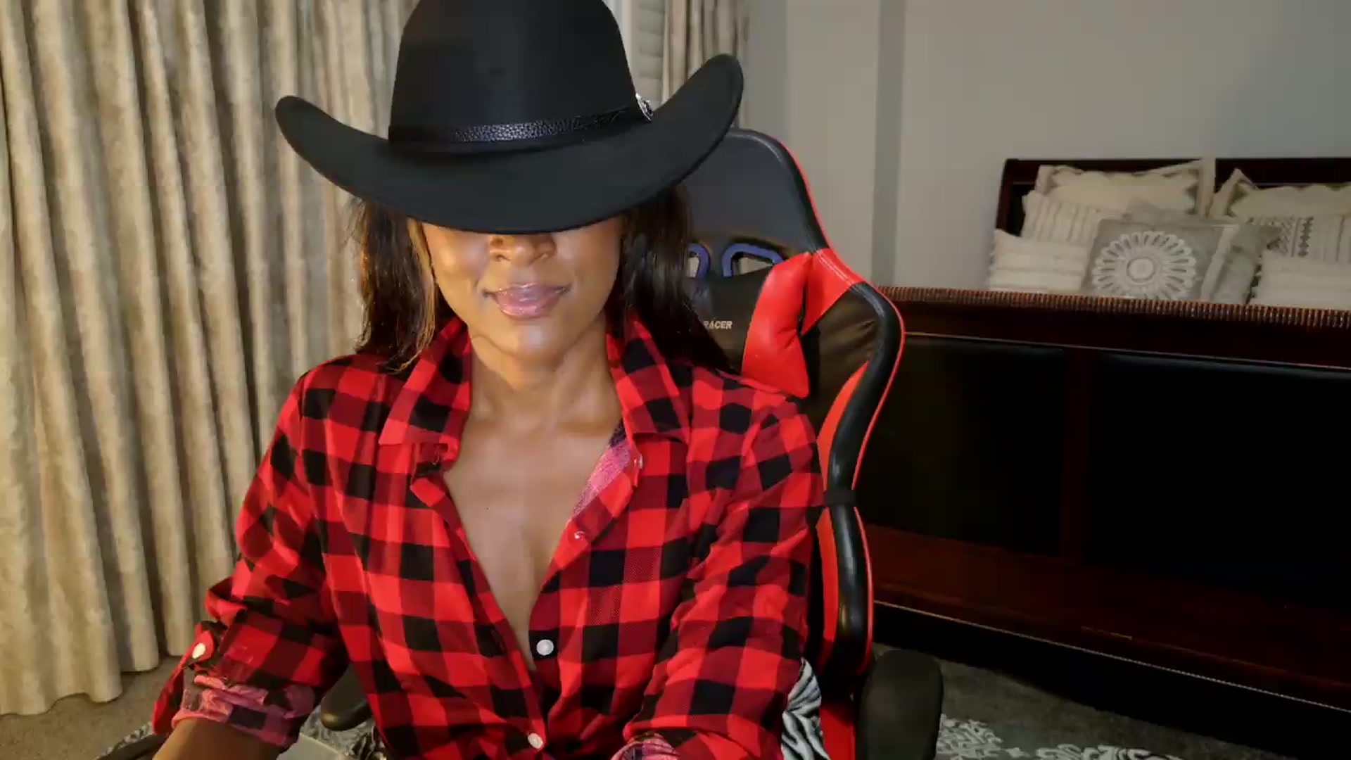 Gallery image thumbnail from Ms_WetNWild's myfreecams stream on, 08/30/2026, 03:37 image 18 of 20