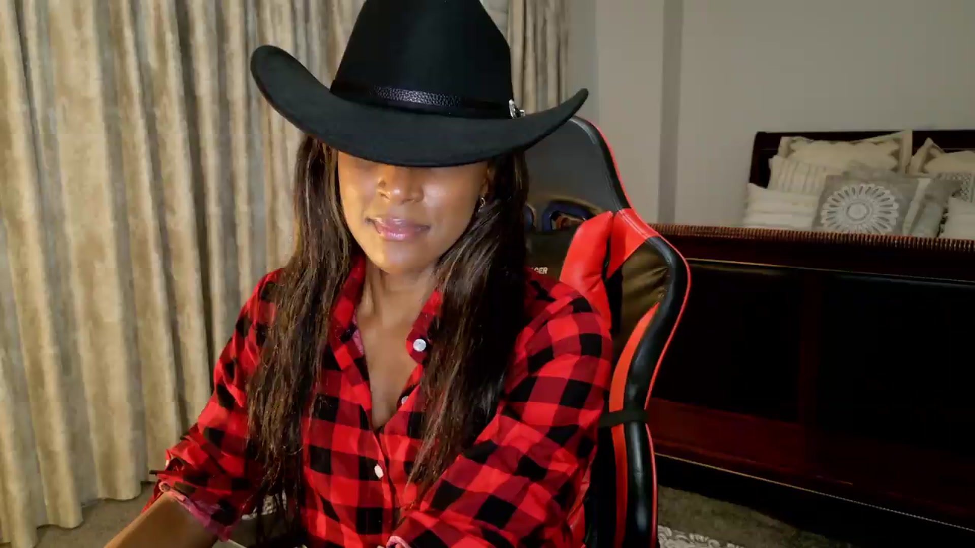 Gallery image thumbnail from Ms_WetNWild's myfreecams stream on, 08/30/2026, 05:01 image 3 of 20